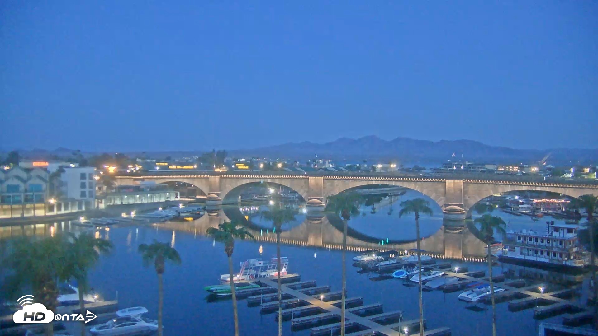 Snapshot of Lake Havasu London Bridge Live Webcam taken Sep 22, 2026, 6:01am MST
