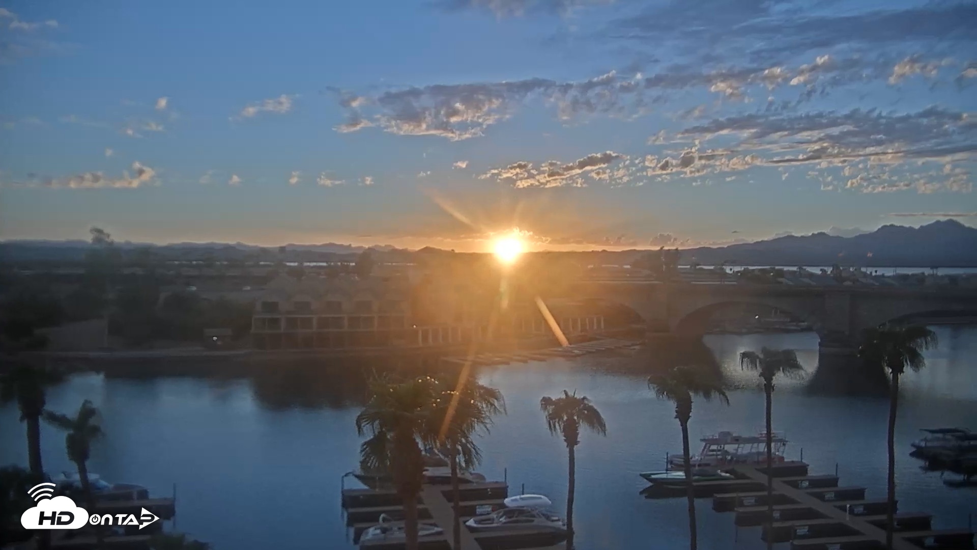 Snapshot of Lake Havasu London Bridge Live Webcam taken Sep 21, 2026, 6:30pm MST