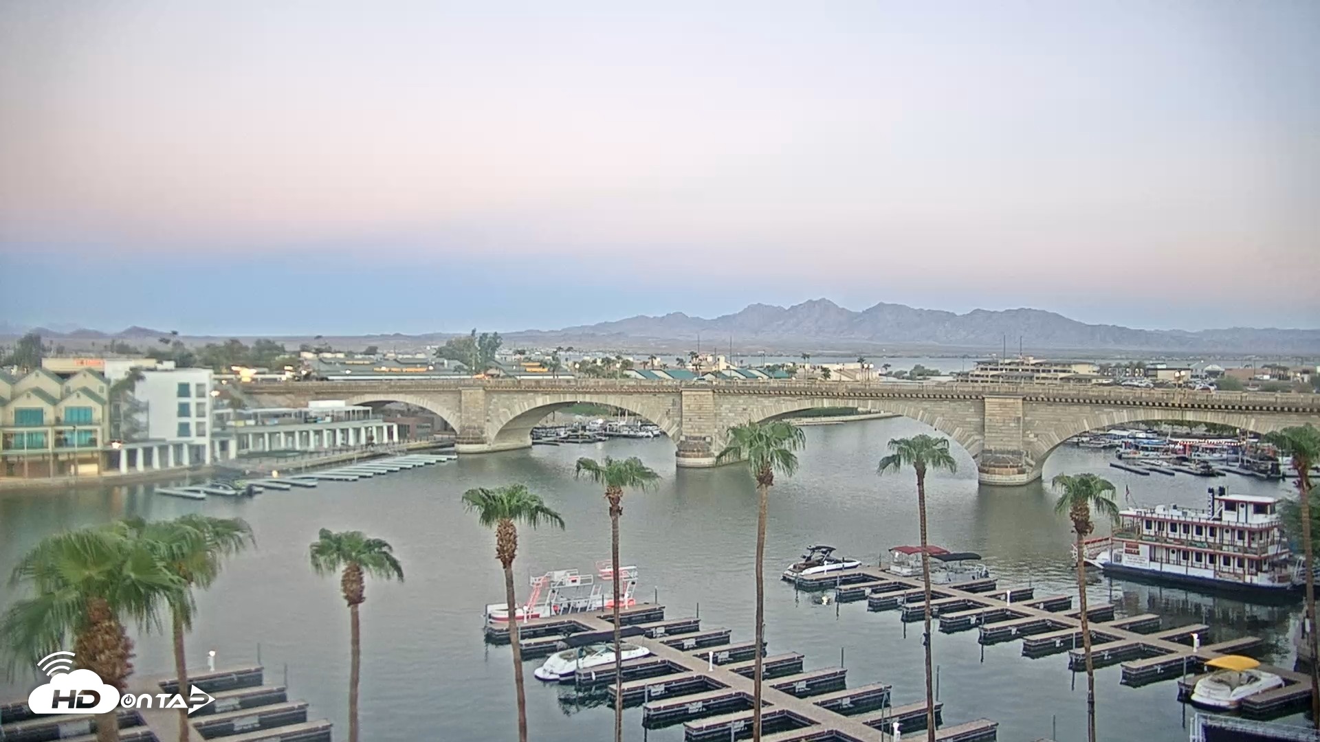 Snapshot of Lake Havasu London Bridge Live Webcam taken Sep 2, 2026, 6:05am MST
