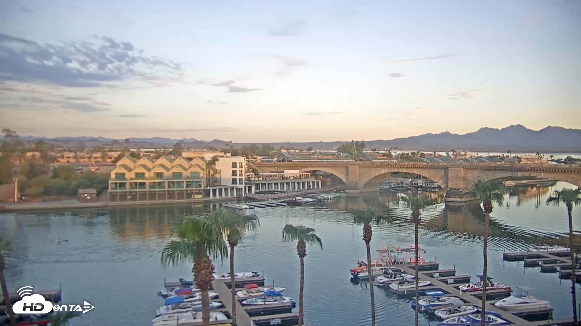 Snapshot of Lake Havasu London Bridge Live Webcam taken Aug 16, 2026, 6:22am MST