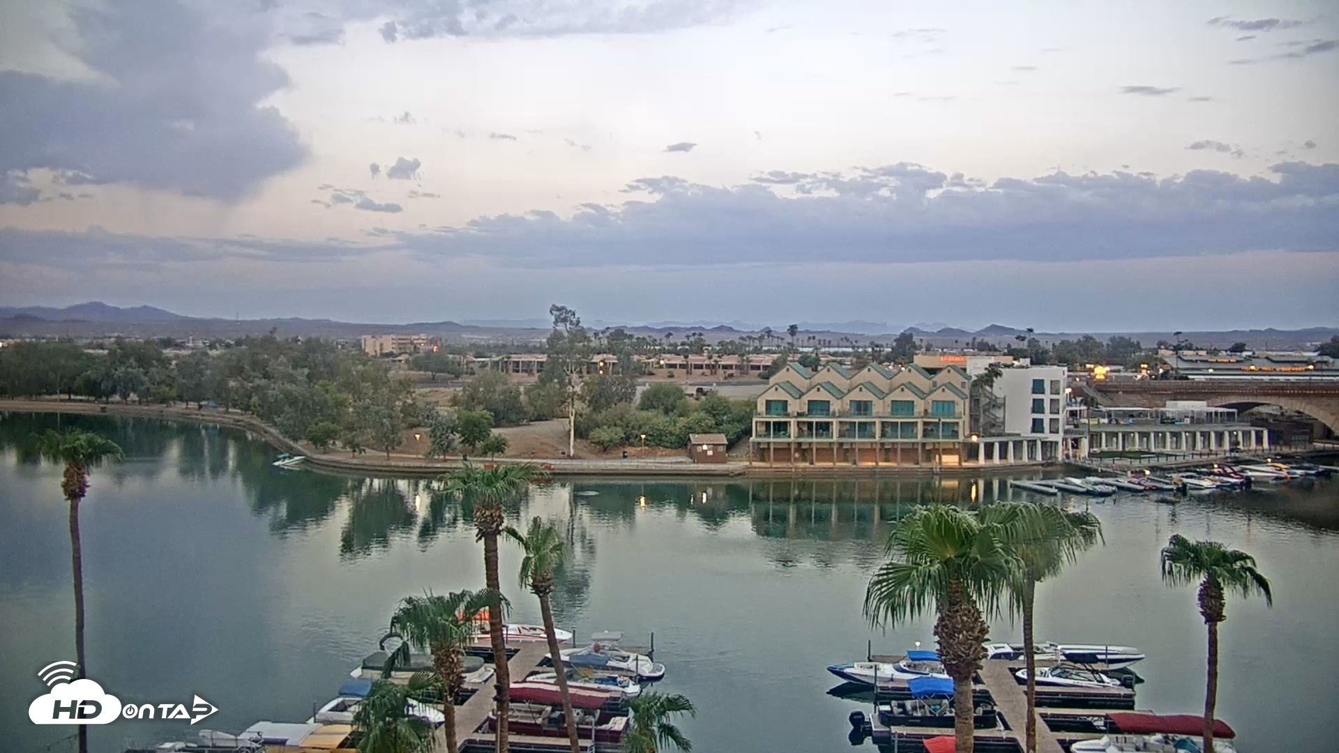 Snapshot of Lake Havasu London Bridge Live Webcam taken Aug 23, 2026, 6:06am MST