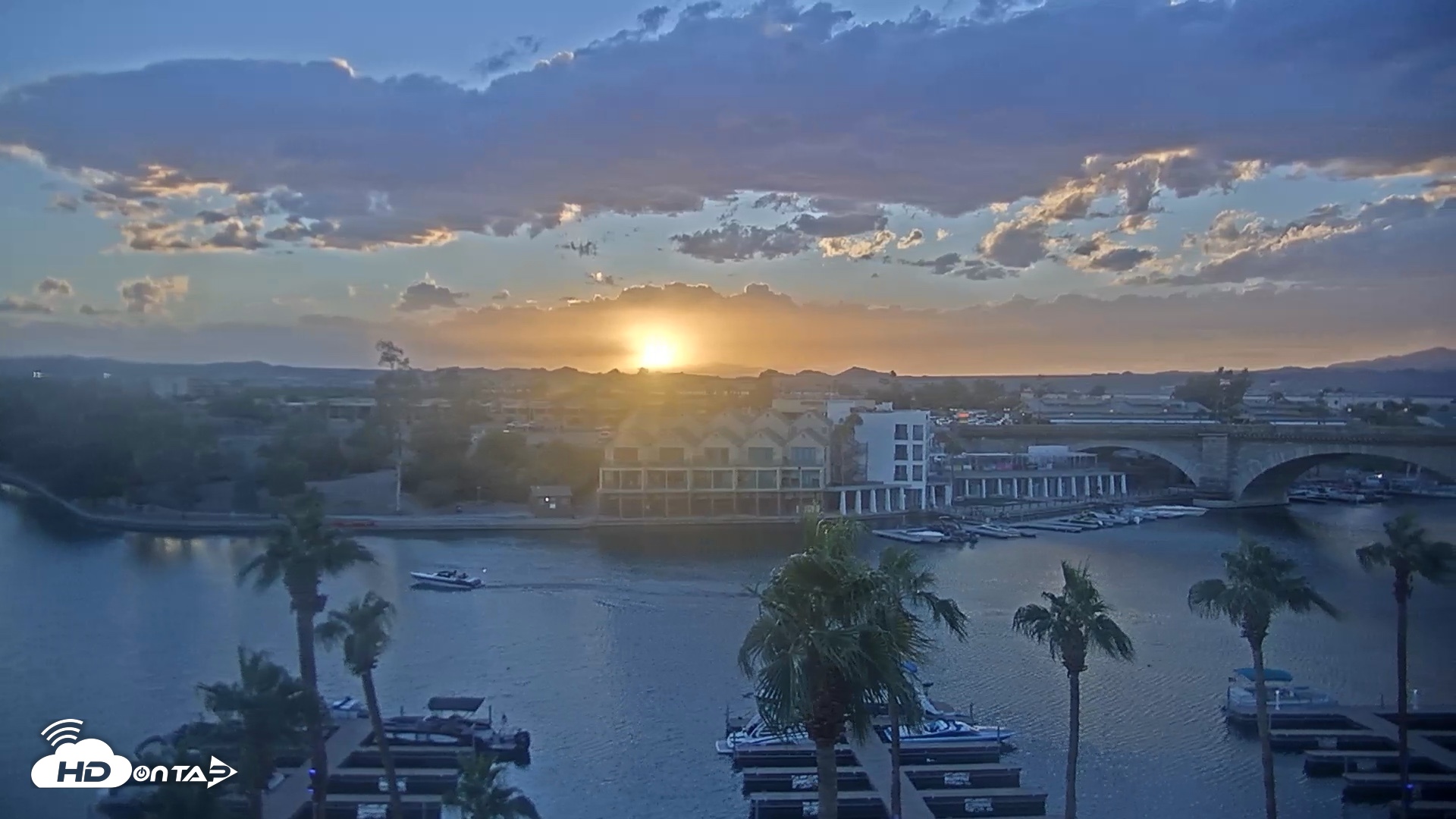 Snapshot of Lake Havasu London Bridge Live Webcam taken Oct 22, 2026, 5:45pm MST