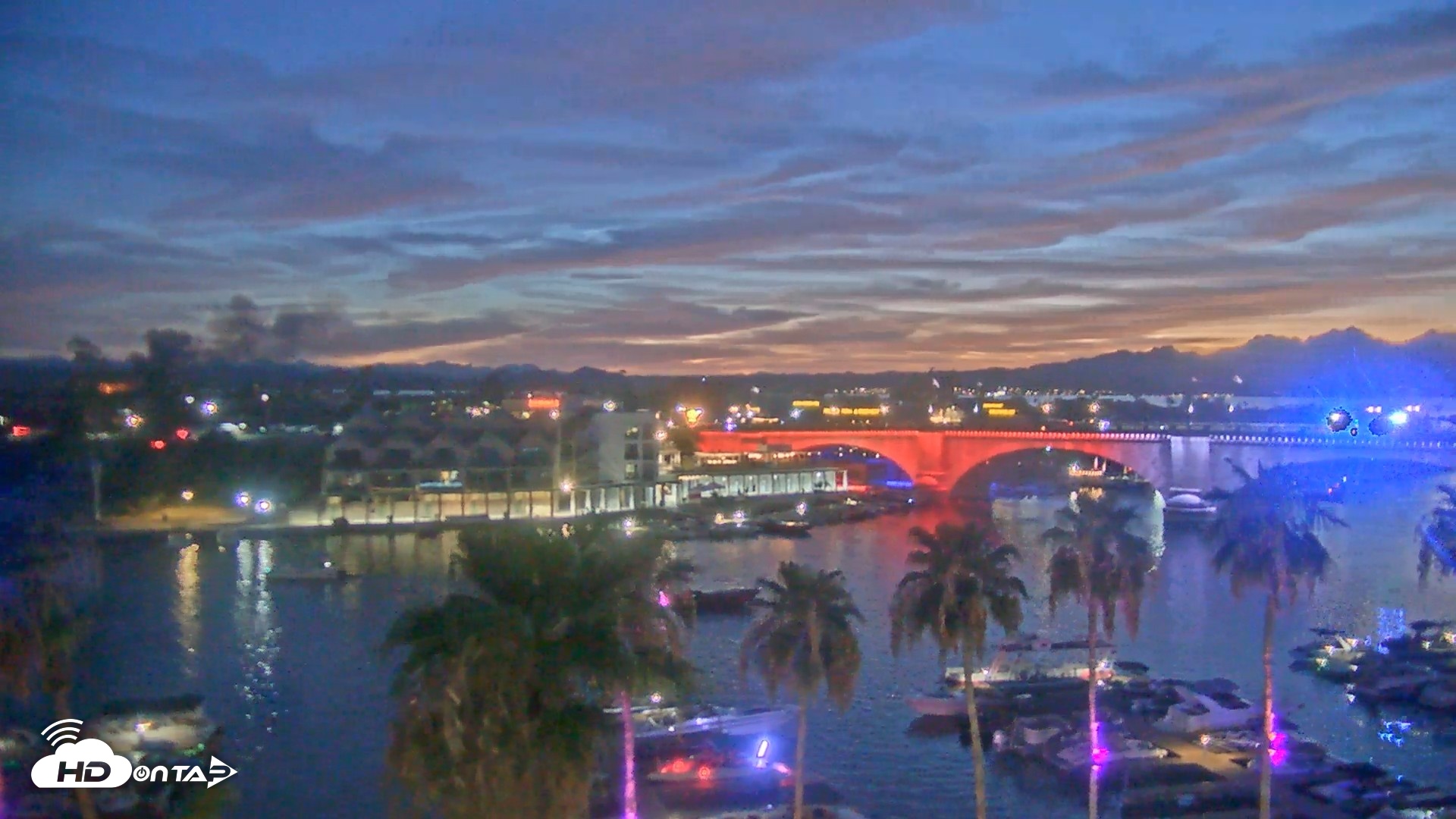 Snapshot of Lake Havasu London Bridge Live Webcam taken Jul 3, 2026, 8:30pm MST