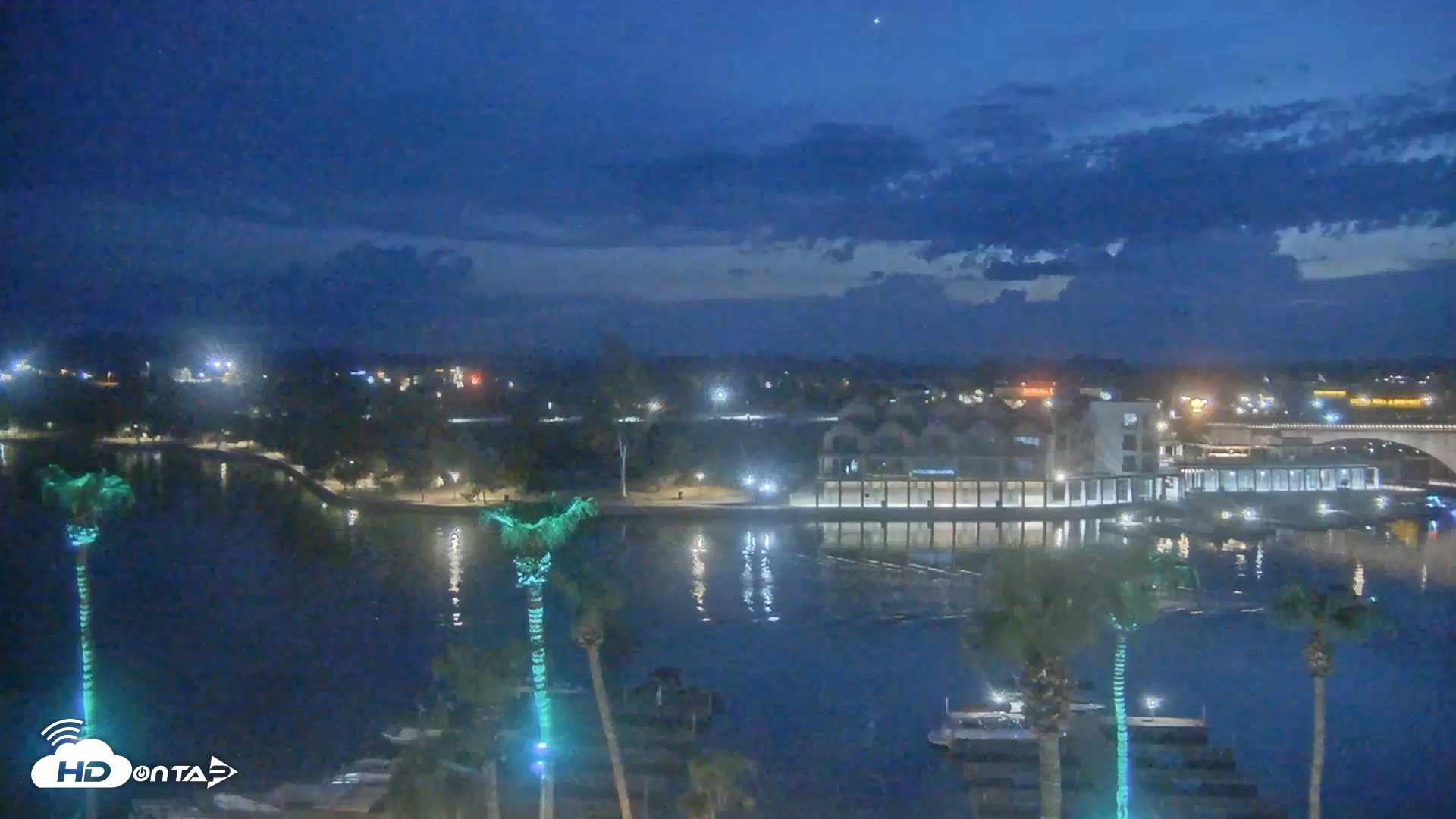 Snapshot of Lake Havasu London Bridge Live Webcam taken Aug 10, 2026, 8:09pm MST