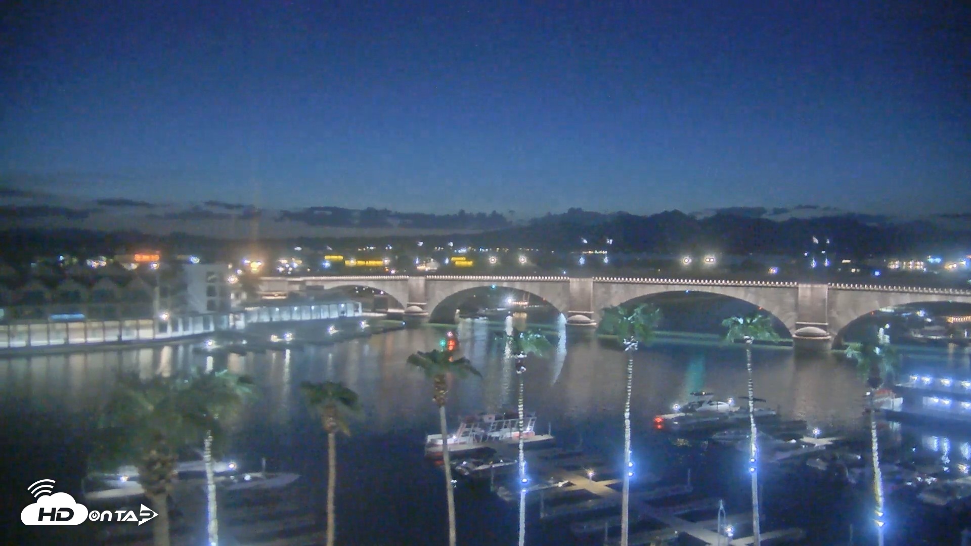 Snapshot of Lake Havasu London Bridge Live Webcam taken Sep 15, 2026, 7:32pm MST