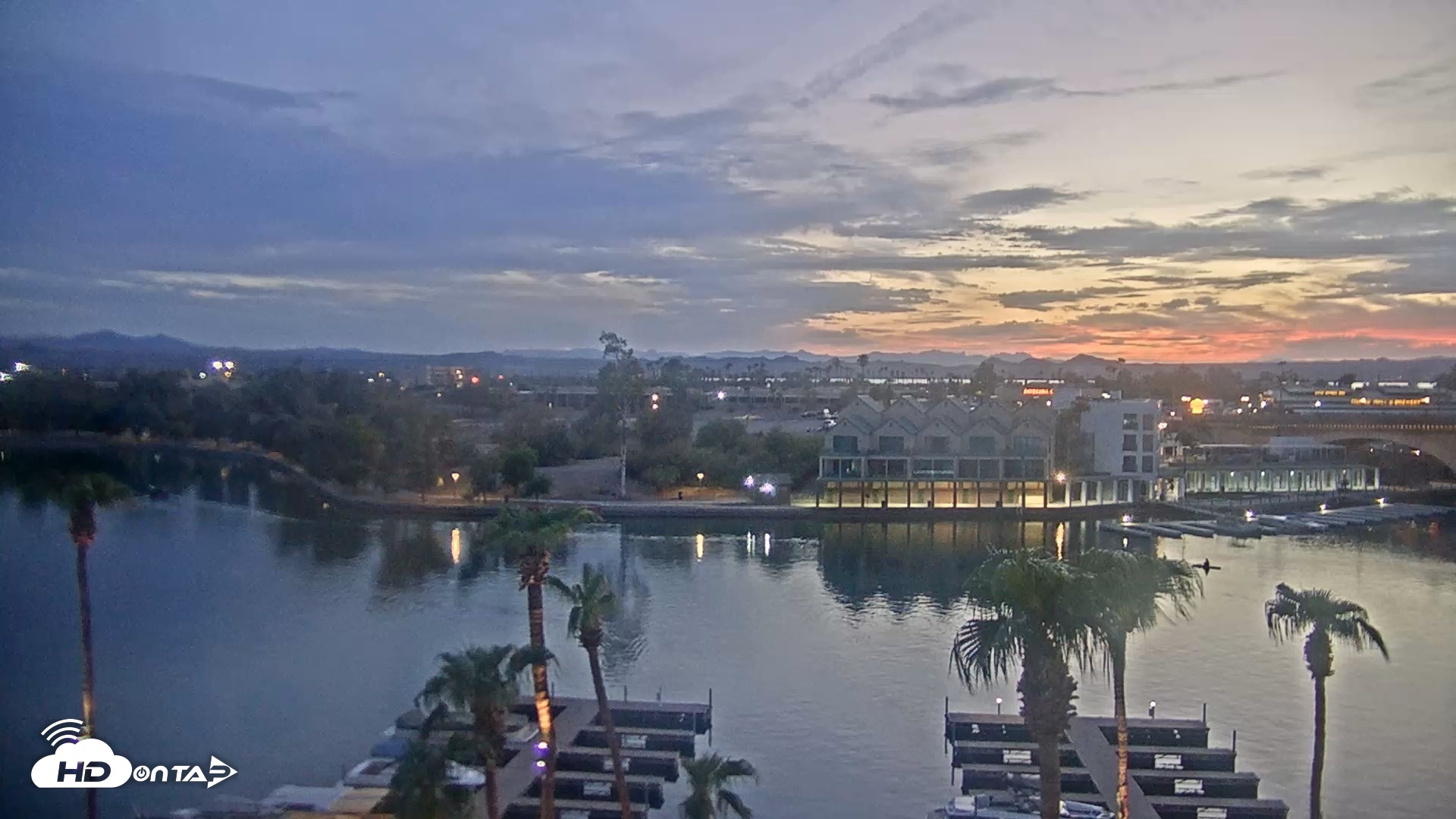 Snapshot of Lake Havasu London Bridge Live Webcam taken Aug 26, 2026, 7:29pm MST