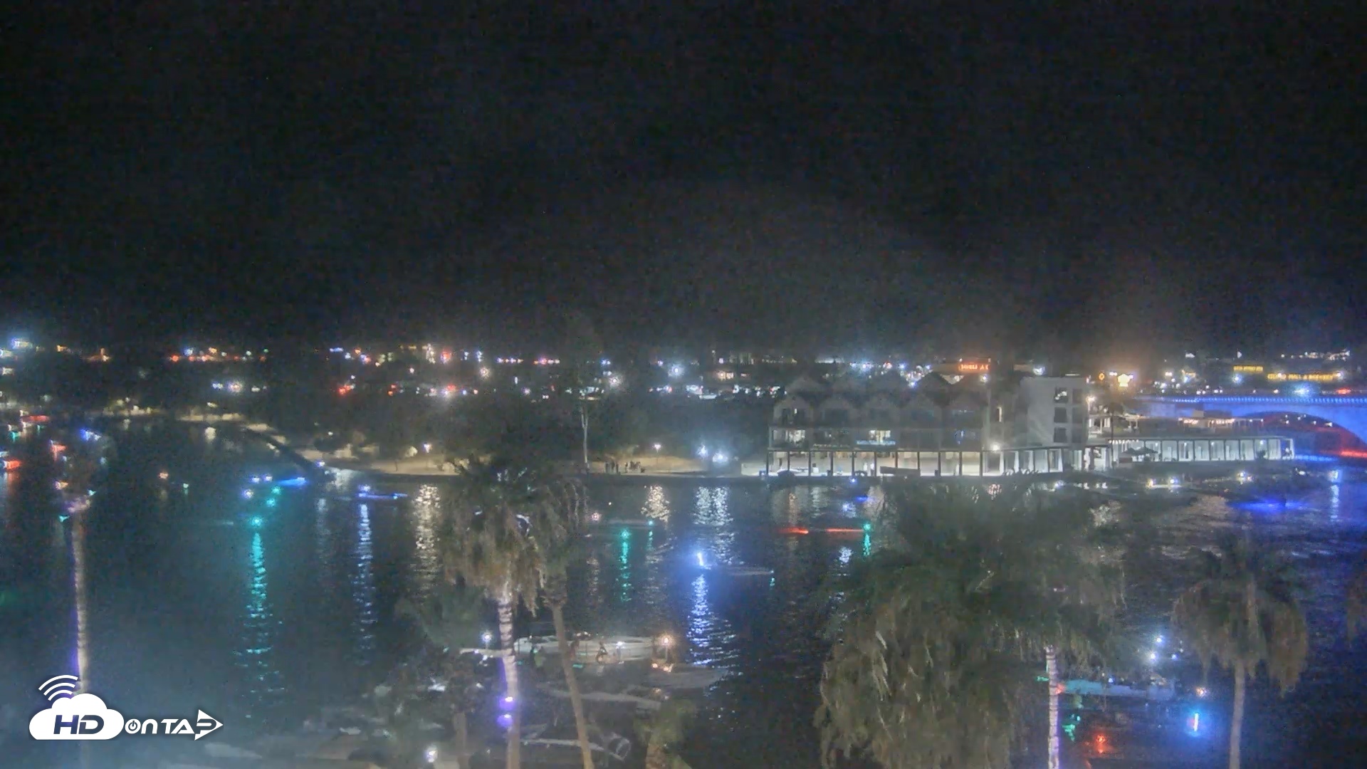 Snapshot of Lake Havasu London Bridge Live Webcam taken Jul 4, 2026, 9:49pm MST