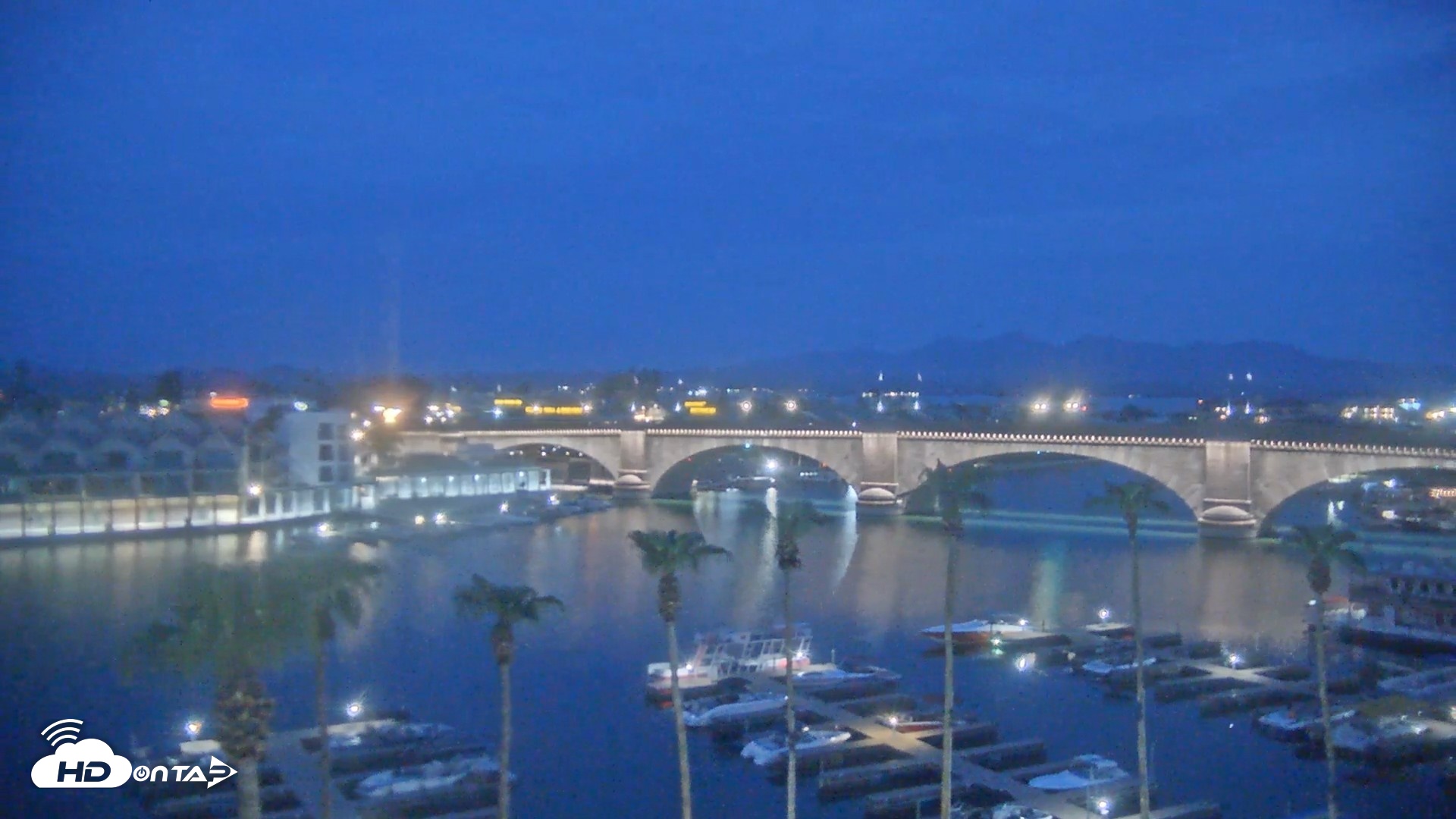 Snapshot of Lake Havasu London Bridge Live Webcam taken Aug 9, 2026, 5:25am MST