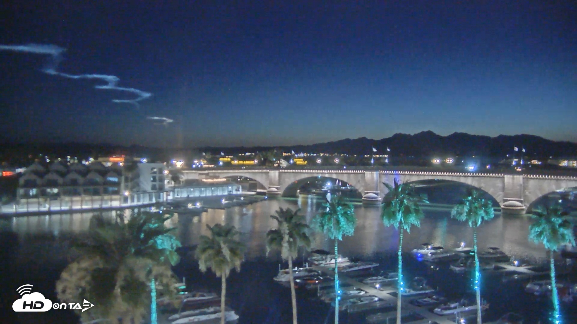 Snapshot of Lake Havasu London Bridge Live Webcam taken Jun 16, 2025, 8:51pm MST