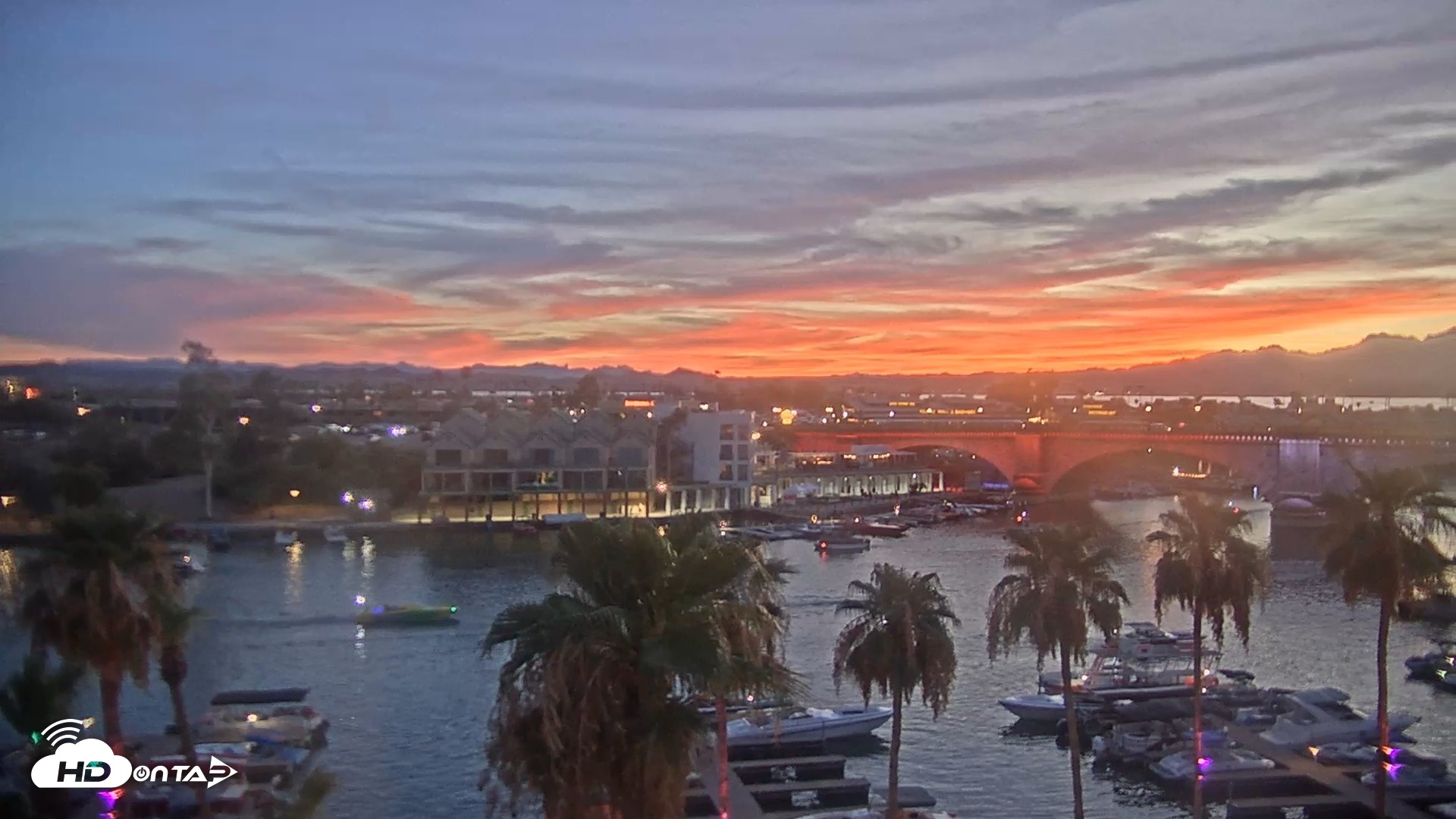 Snapshot of Lake Havasu London Bridge Live Webcam taken Jul 3, 2026, 8:14pm MST
