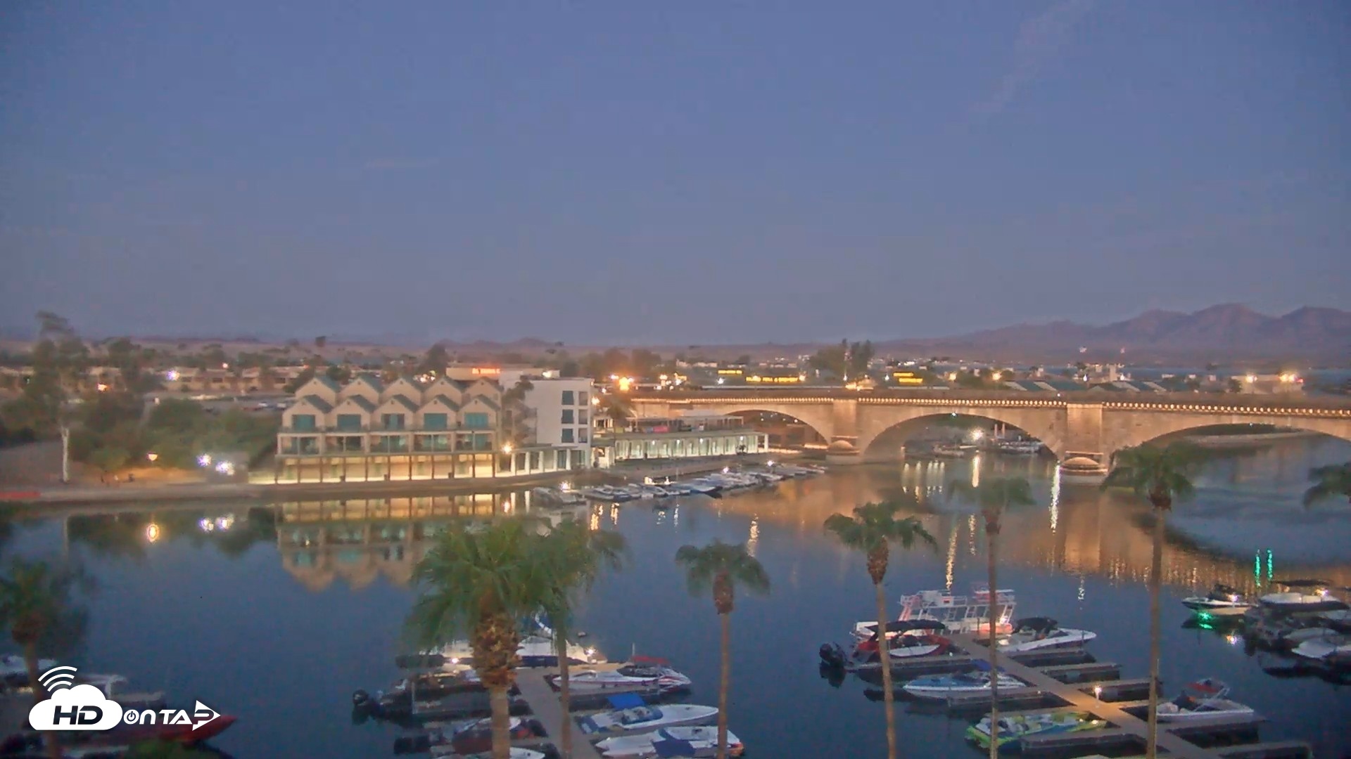 Snapshot of Lake Havasu London Bridge Live Webcam taken Sep 20, 2026, 6:01am MST