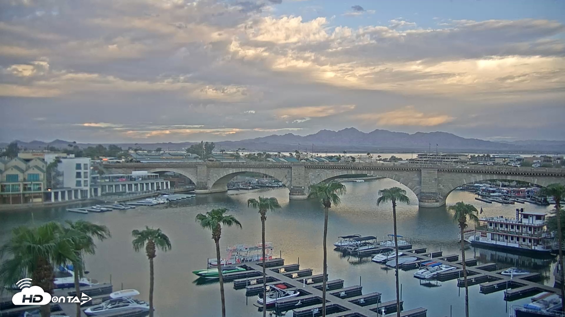 Snapshot of Lake Havasu London Bridge Live Webcam taken Sep 21, 2026, 6:45am MST