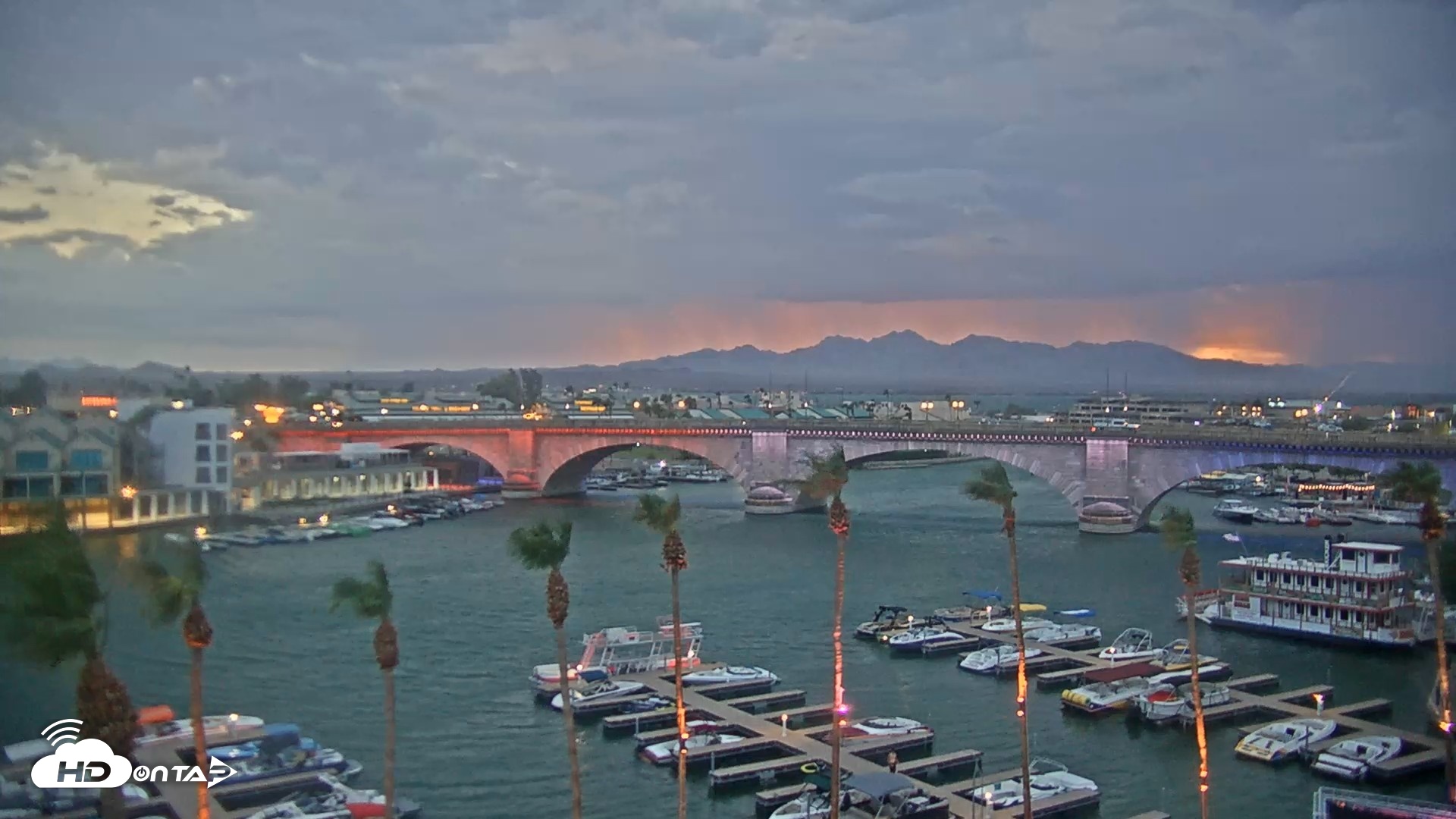 Snapshot of Lake Havasu London Bridge Live Webcam taken Jul 17, 2026, 7:59pm MST