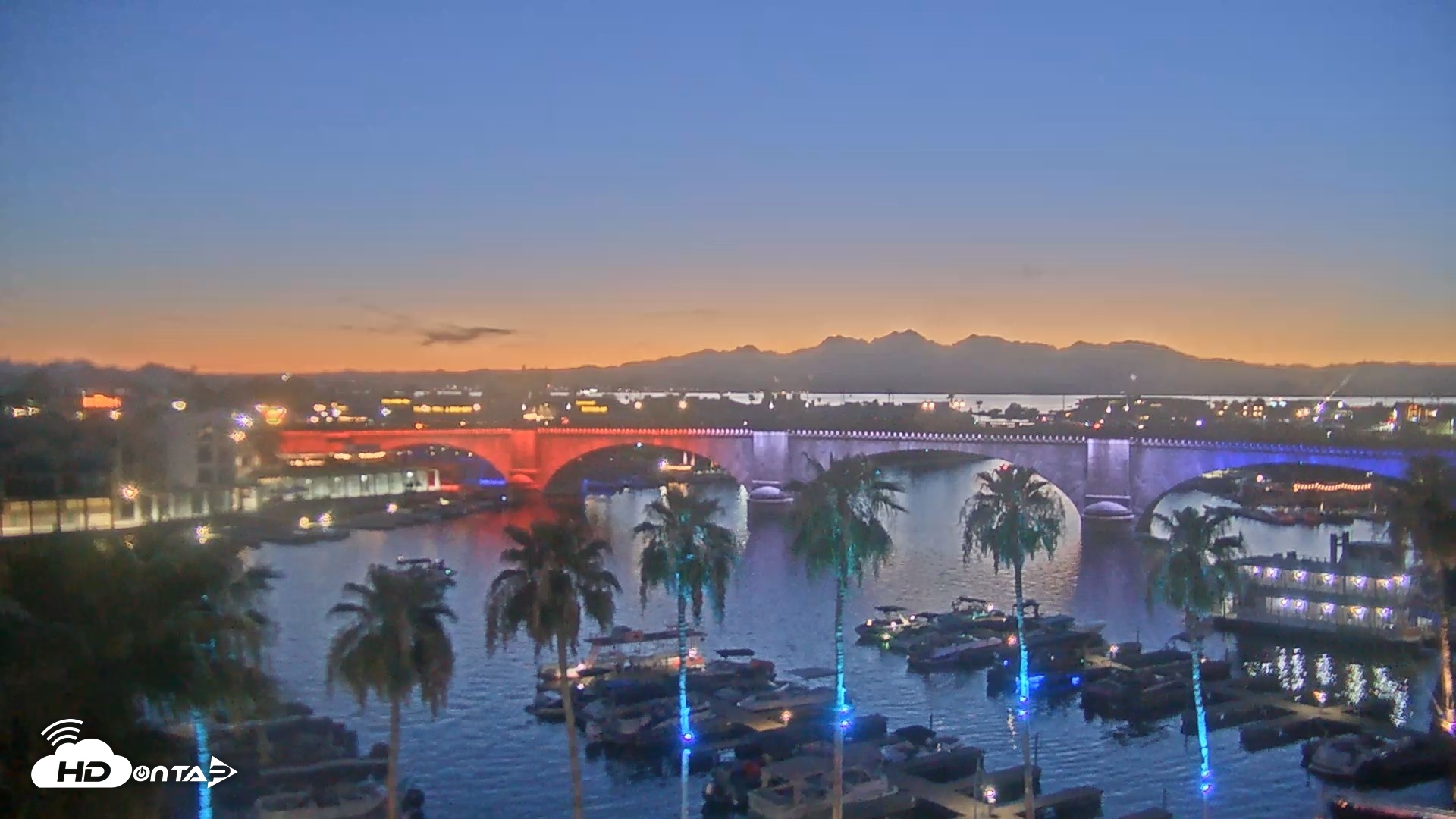 Snapshot of Lake Havasu London Bridge Live Webcam taken Jul 2, 2026, 8:27pm MST