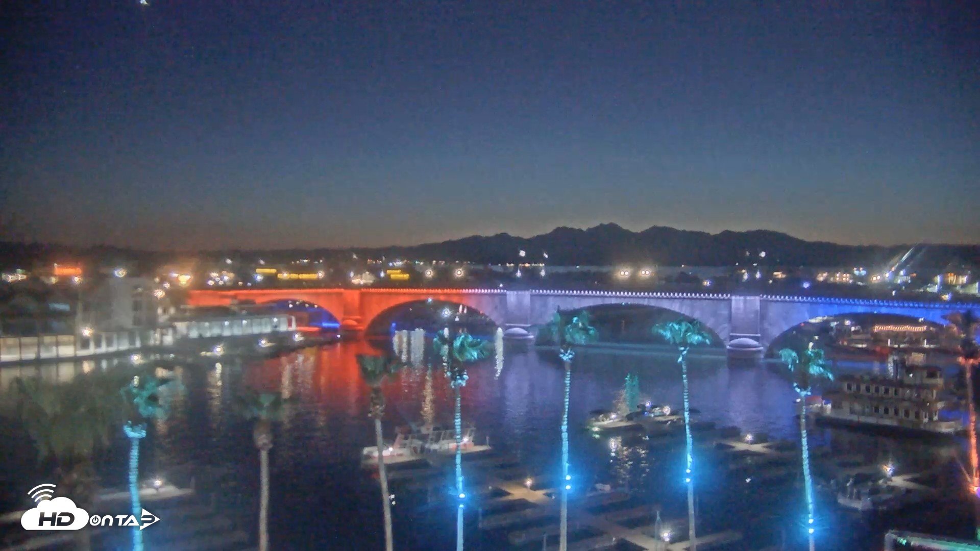 Snapshot of Lake Havasu London Bridge Live Webcam taken Jul 22, 2026, 8:39pm MST