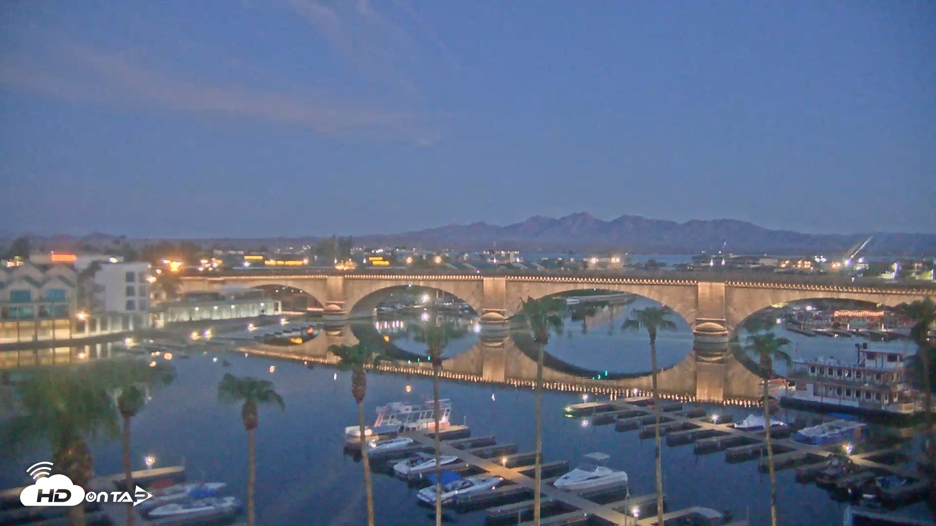 Snapshot of Lake Havasu London Bridge Live Webcam taken Aug 18, 2026, 5:33am MST