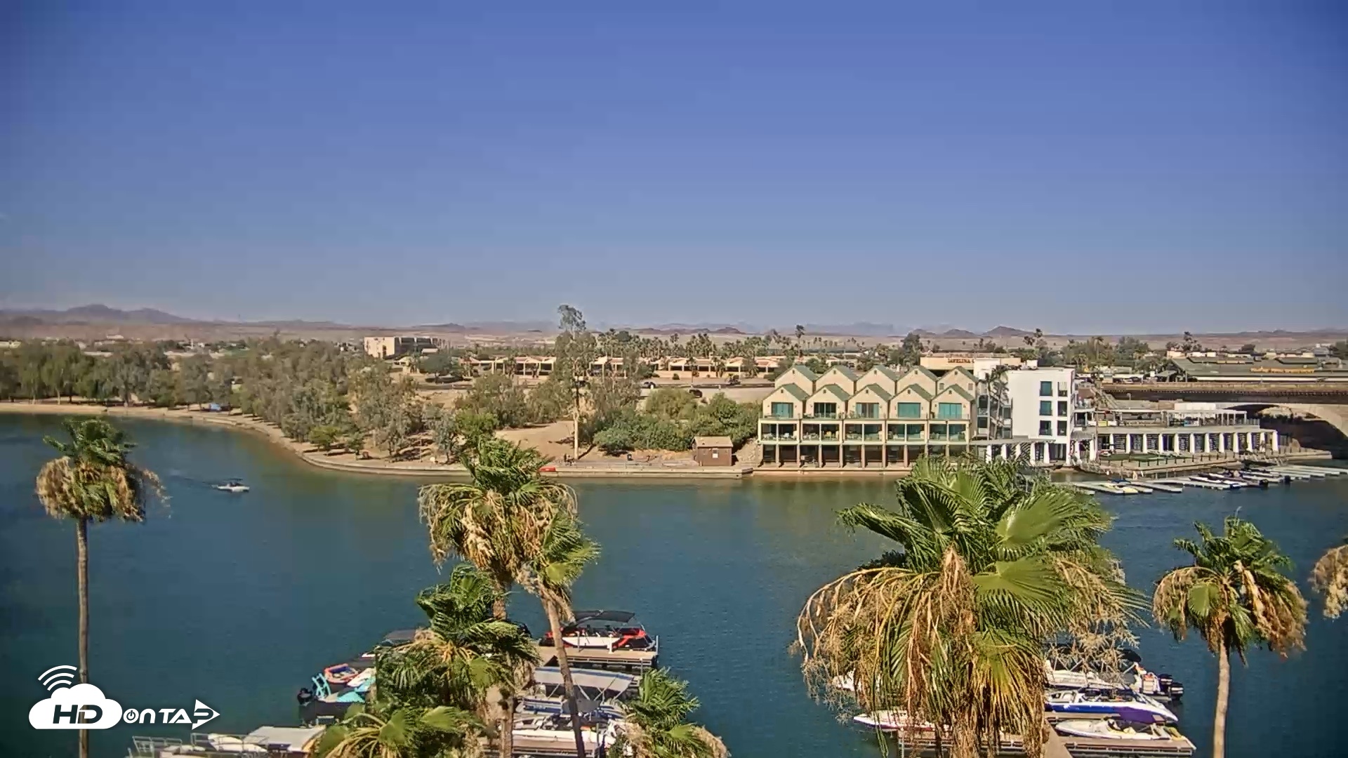 Snapshot of Lake Havasu London Bridge Live Webcam taken Jun 7, 2026, 8:43am MST