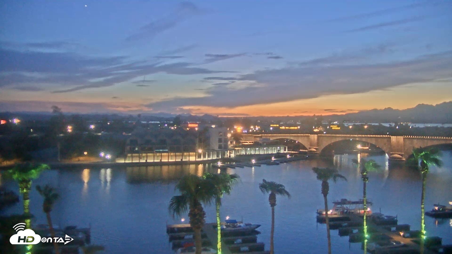 Snapshot of Lake Havasu London Bridge Live Webcam taken Aug 23, 2026, 7:42pm MST