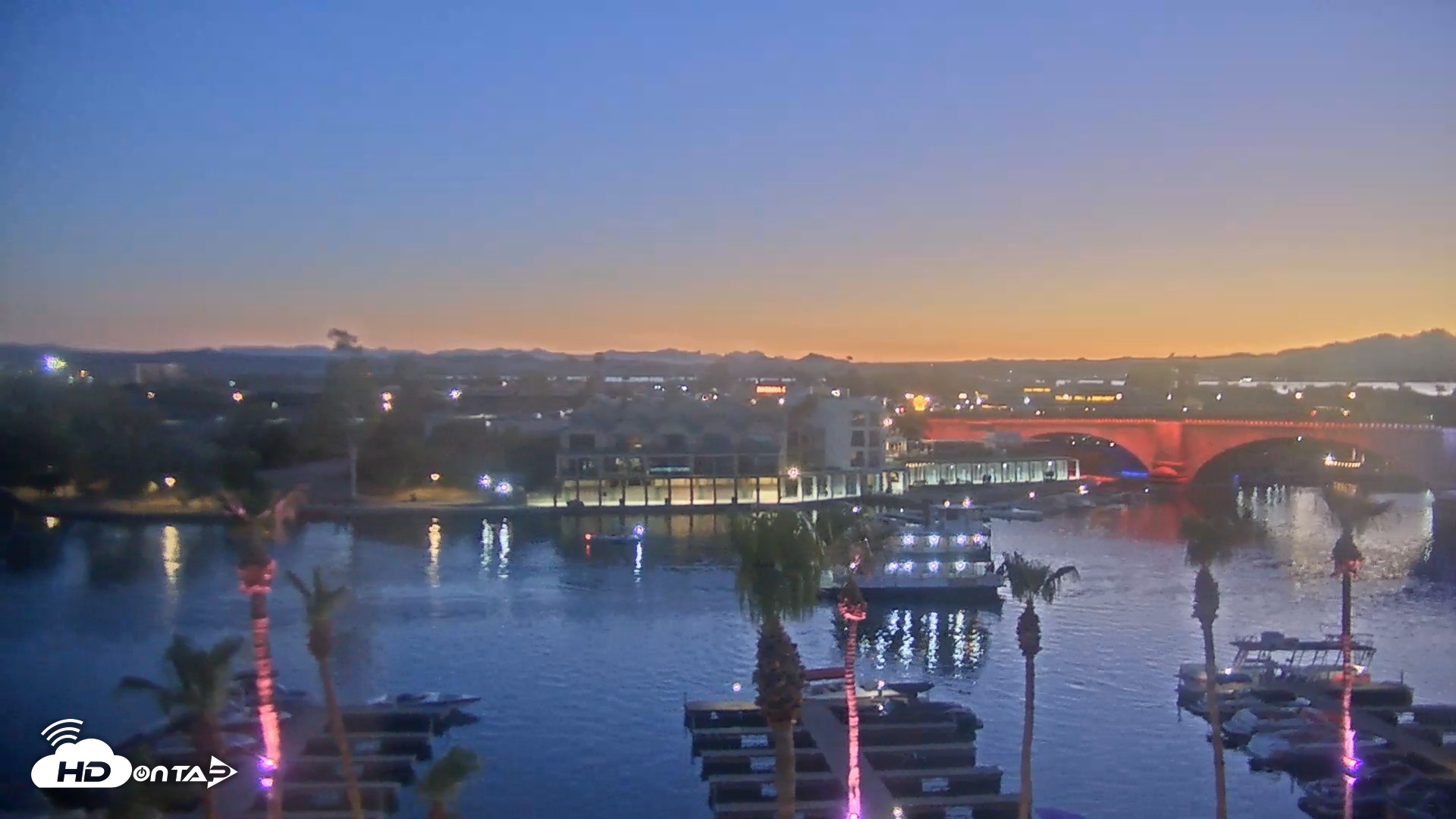 Snapshot of Lake Havasu London Bridge Live Webcam taken Jul 9, 2026, 8:21pm MST