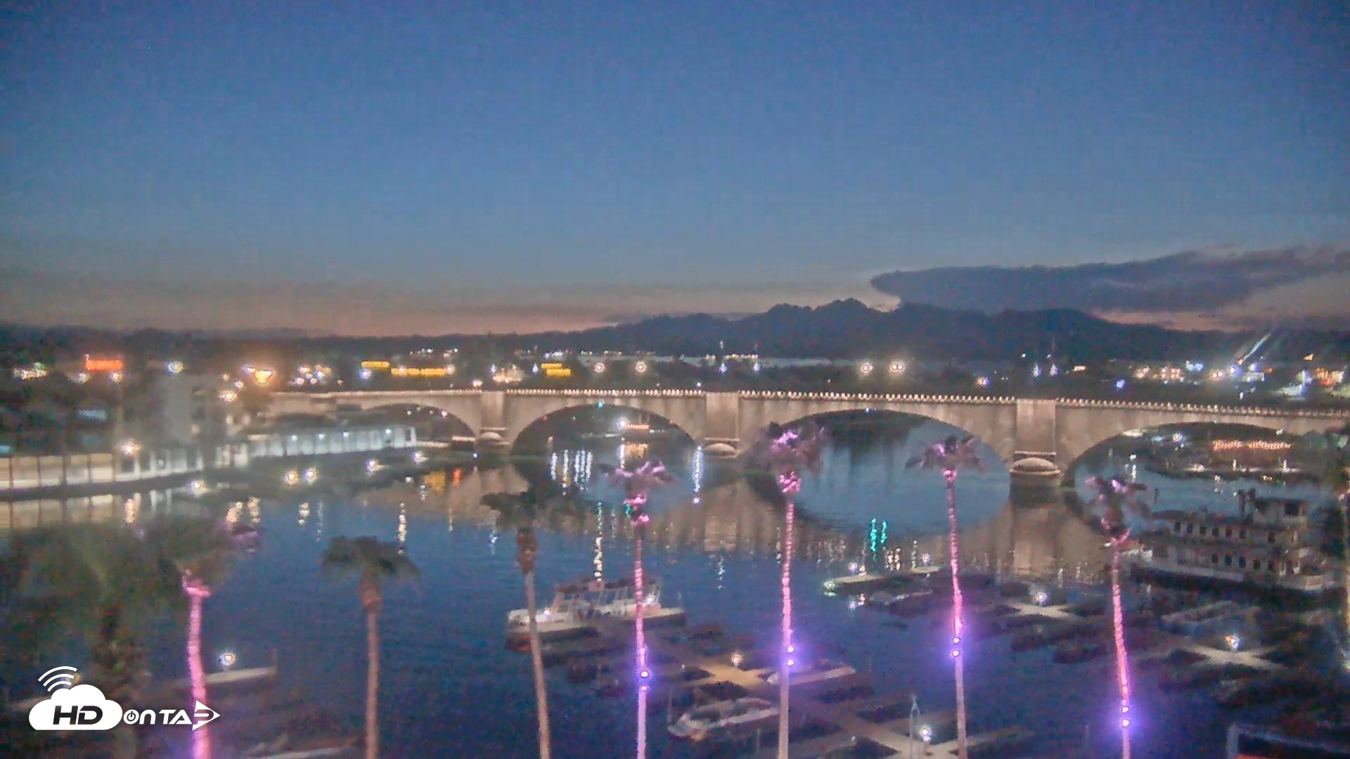 Snapshot of Lake Havasu London Bridge Live Webcam taken Aug 24, 2026, 7:56pm MST