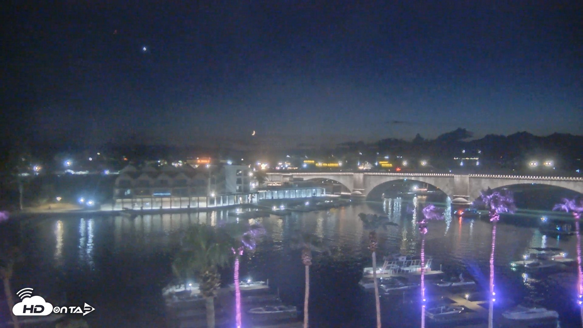 Snapshot of Lake Havasu London Bridge Live Webcam taken Aug 14, 2026, 8:22pm MST