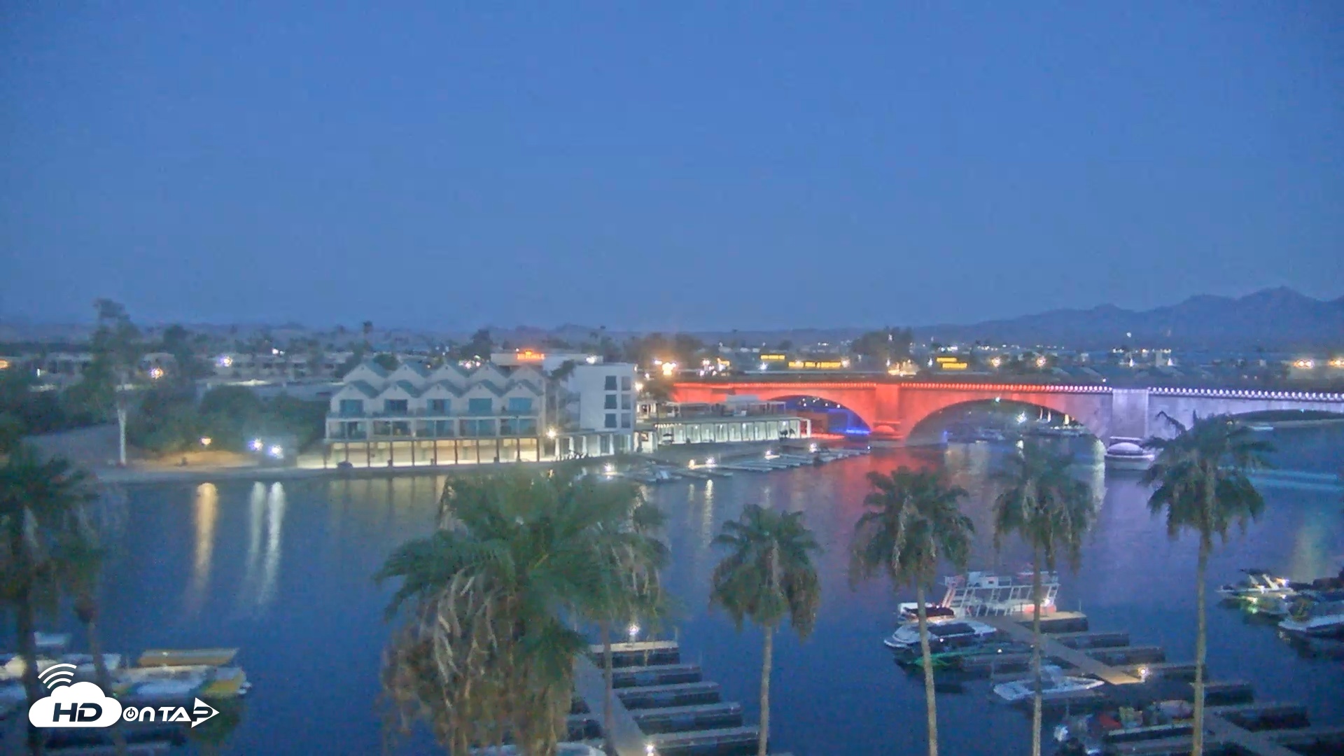 Snapshot of Lake Havasu London Bridge Live Webcam taken Jul 2, 2026, 4:58am MST