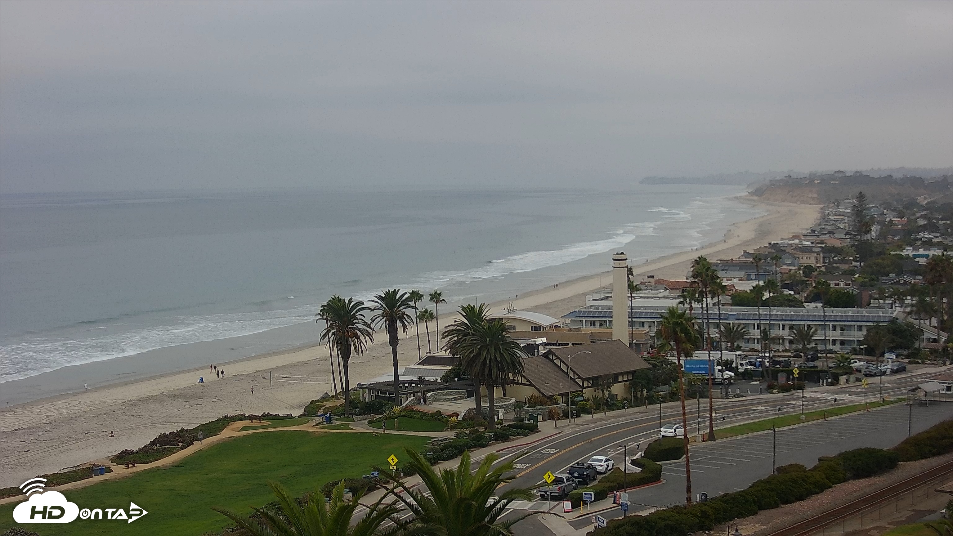 Snapshot of Del Mar Beach Overlook Live Webcam taken Aug 26, 2025, 8:08am PDT