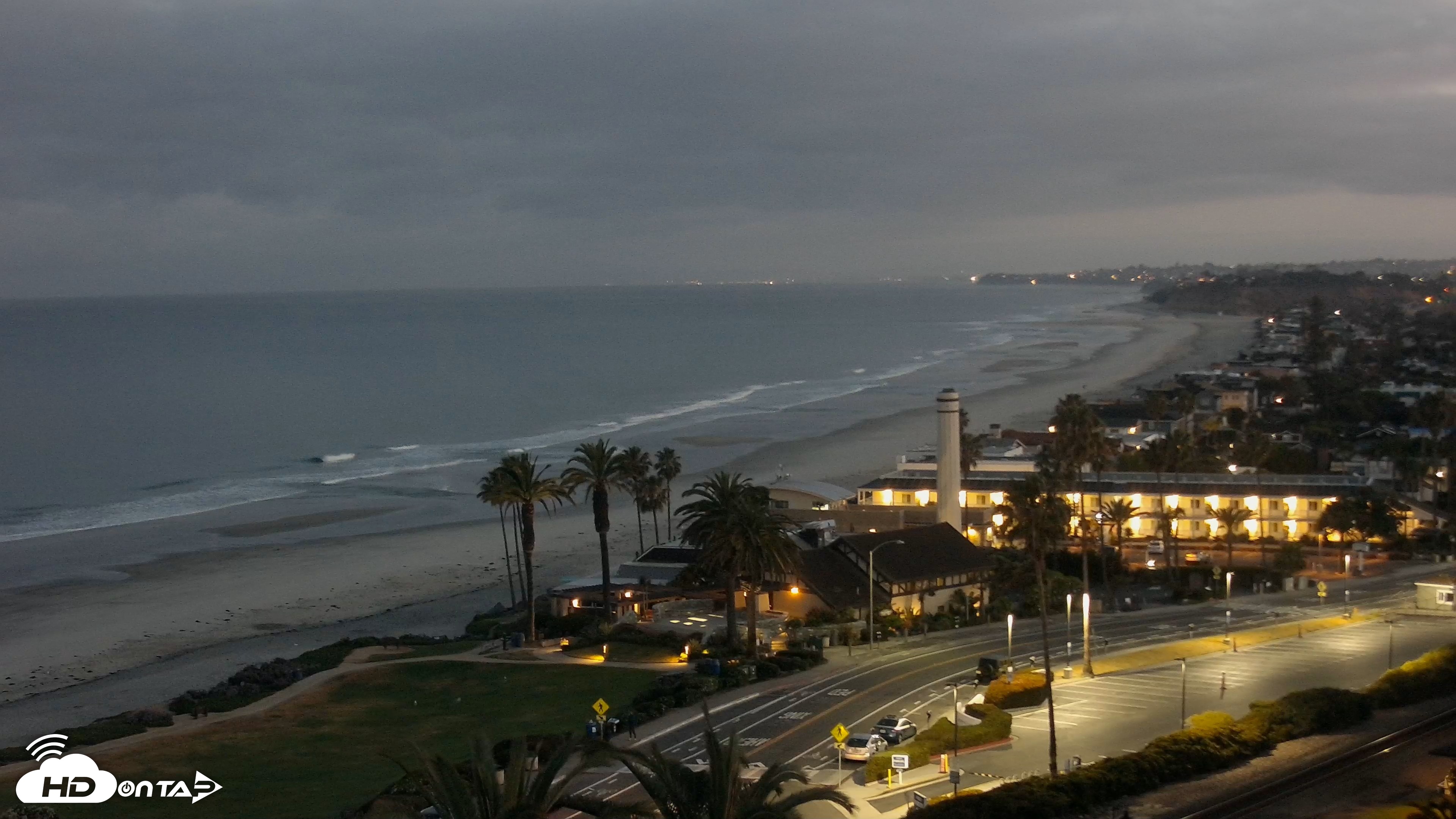 Snapshot of Del Mar Beach Overlook Live Webcam taken Apr 20, 2026, 5:50am PDT