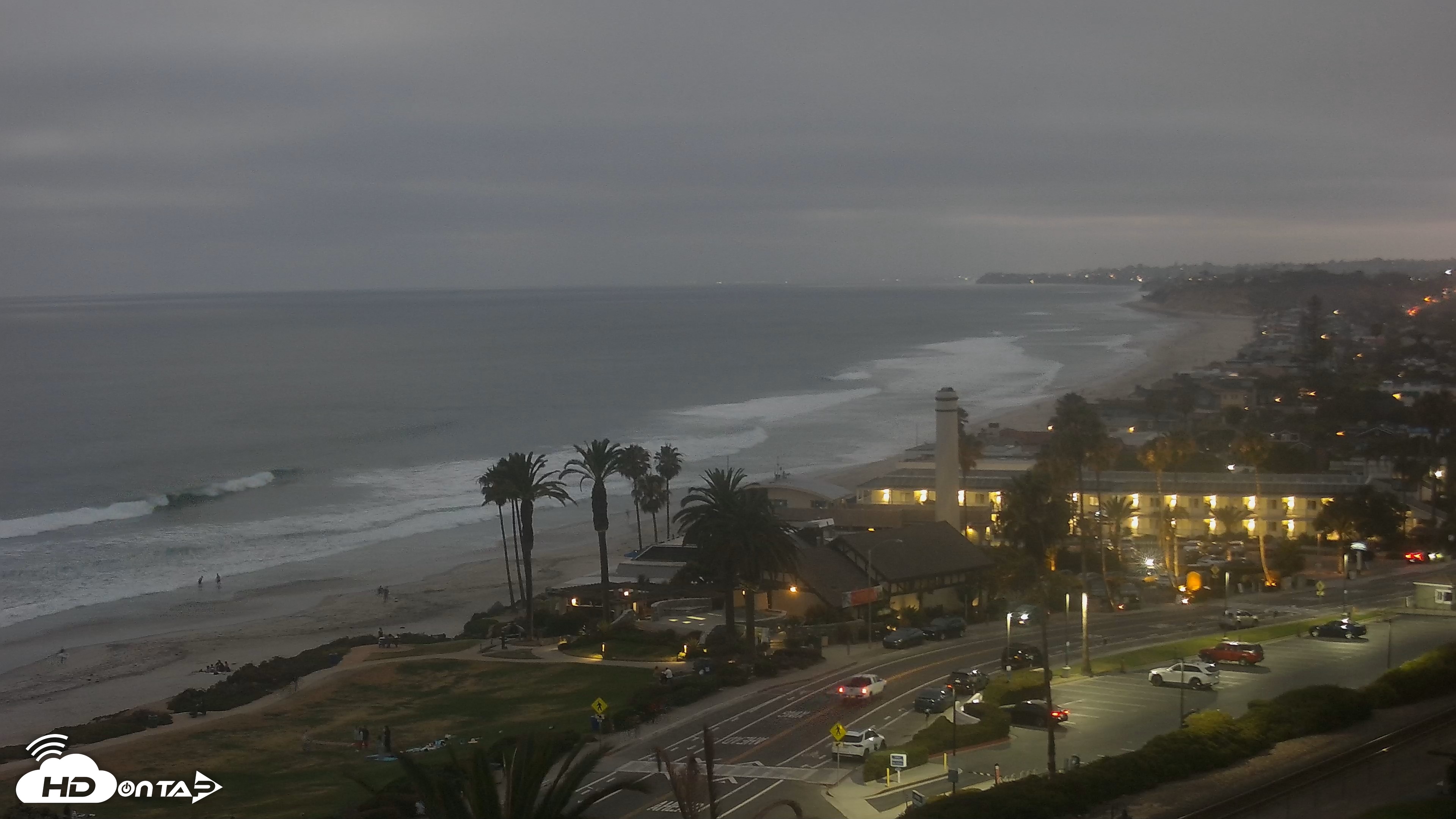 Snapshot of Del Mar Beach Overlook Live Webcam taken Jun 10, 2026, 8:18pm PDT