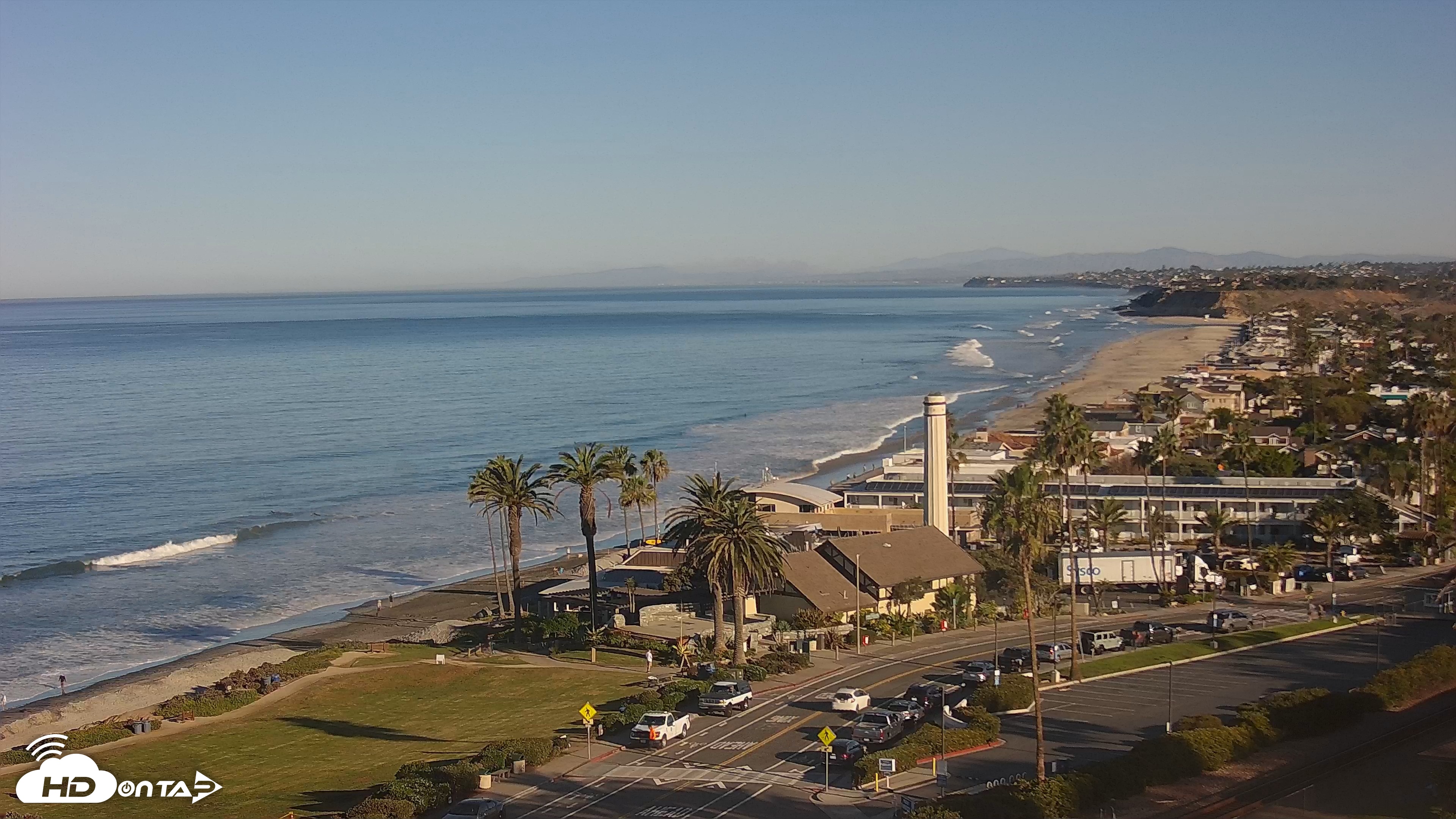 Snapshot of Del Mar Beach Overlook Live Webcam taken Oct 16, 2026, 8:28am PDT