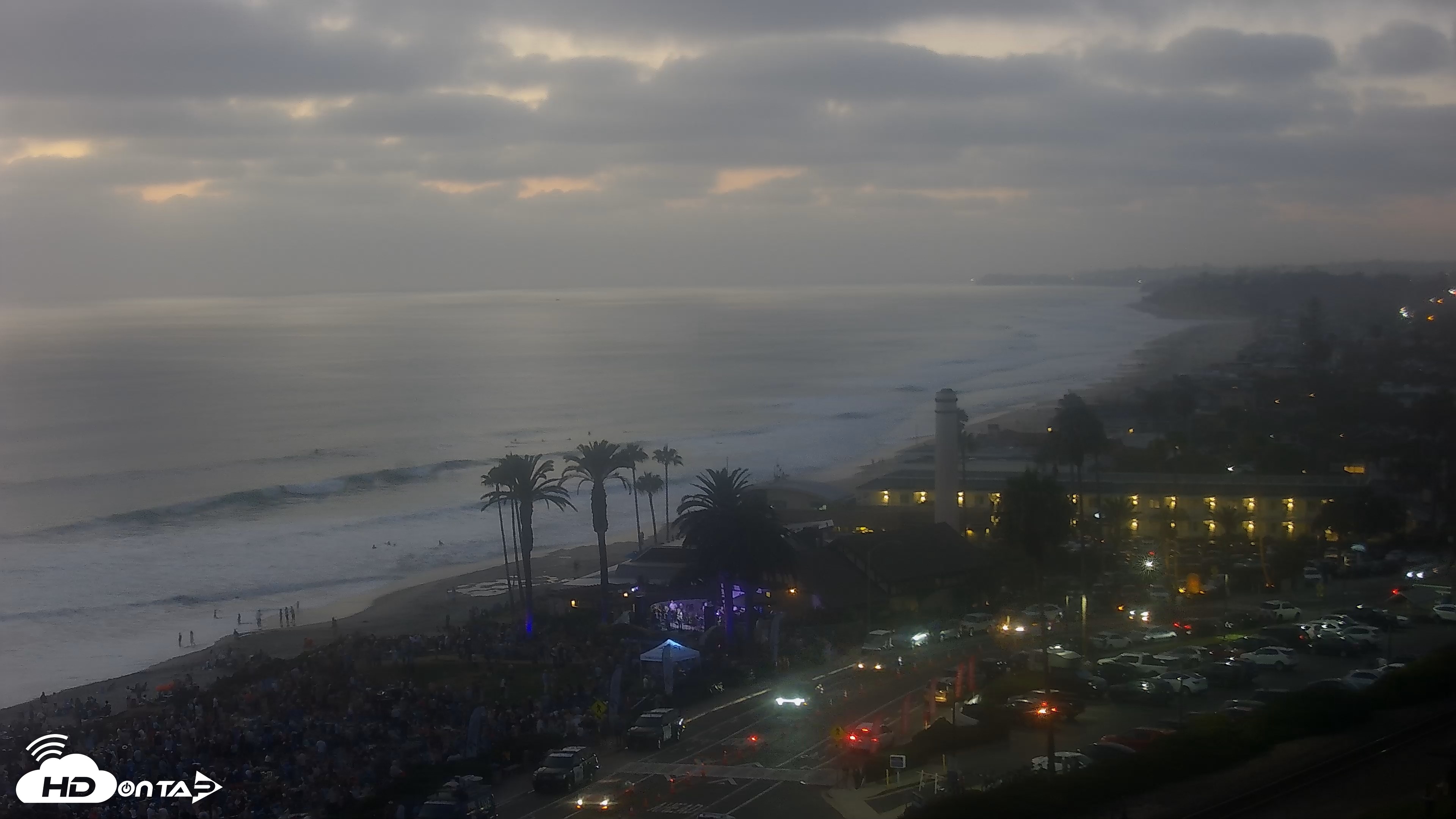 Snapshot of Del Mar Beach Overlook Live Webcam taken Jul 28, 2026, 8:09pm PDT