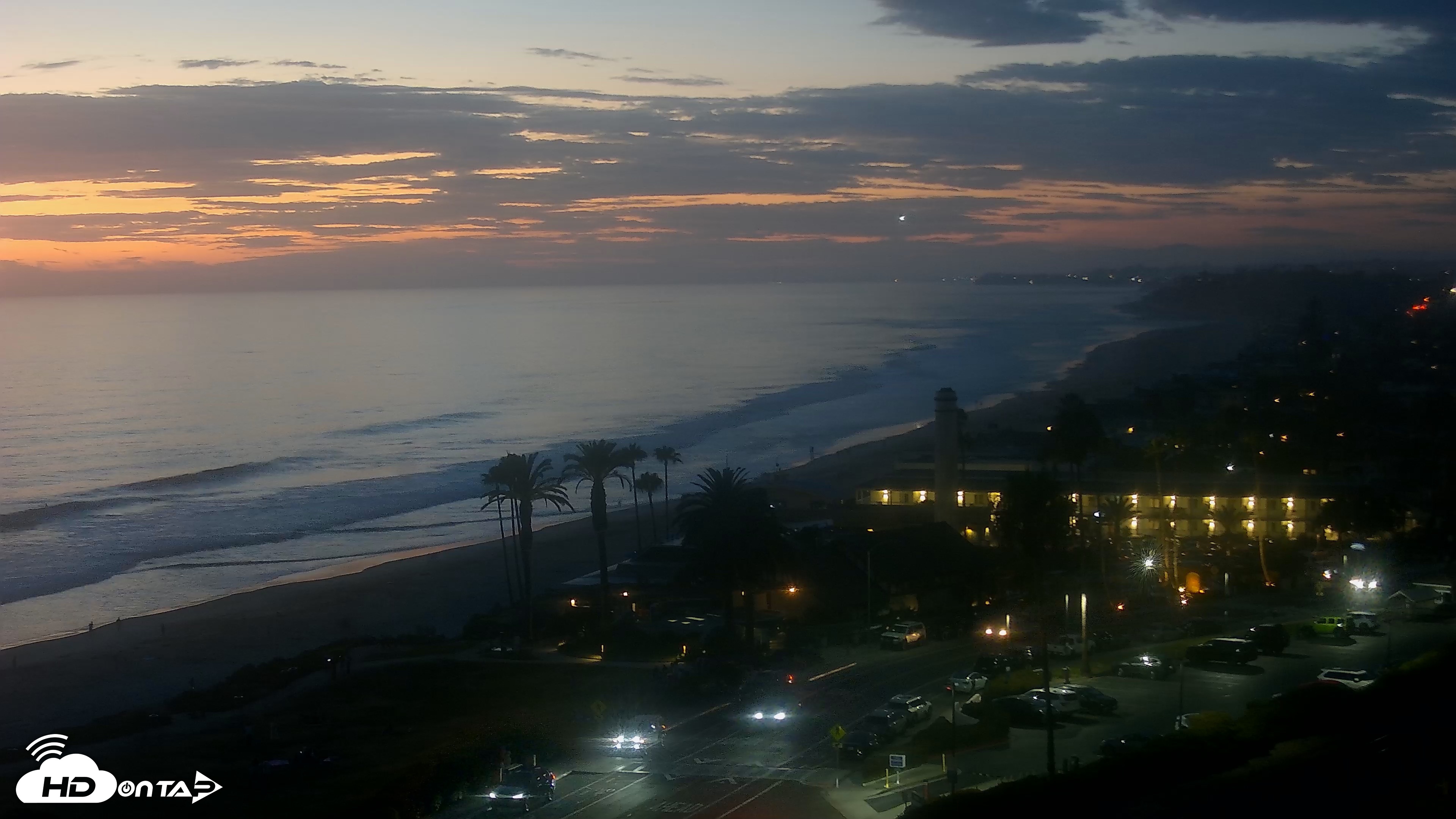 Snapshot of Del Mar Beach Overlook Live Webcam taken Jul 20, 2026, 8:22pm PDT