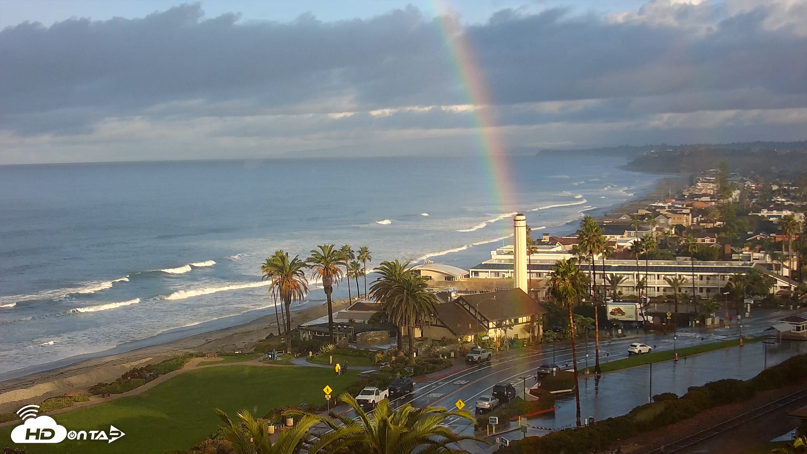 Snapshot of Del Mar Beach Overlook Live Webcam taken Nov 16, 2025, 7:15am PST
