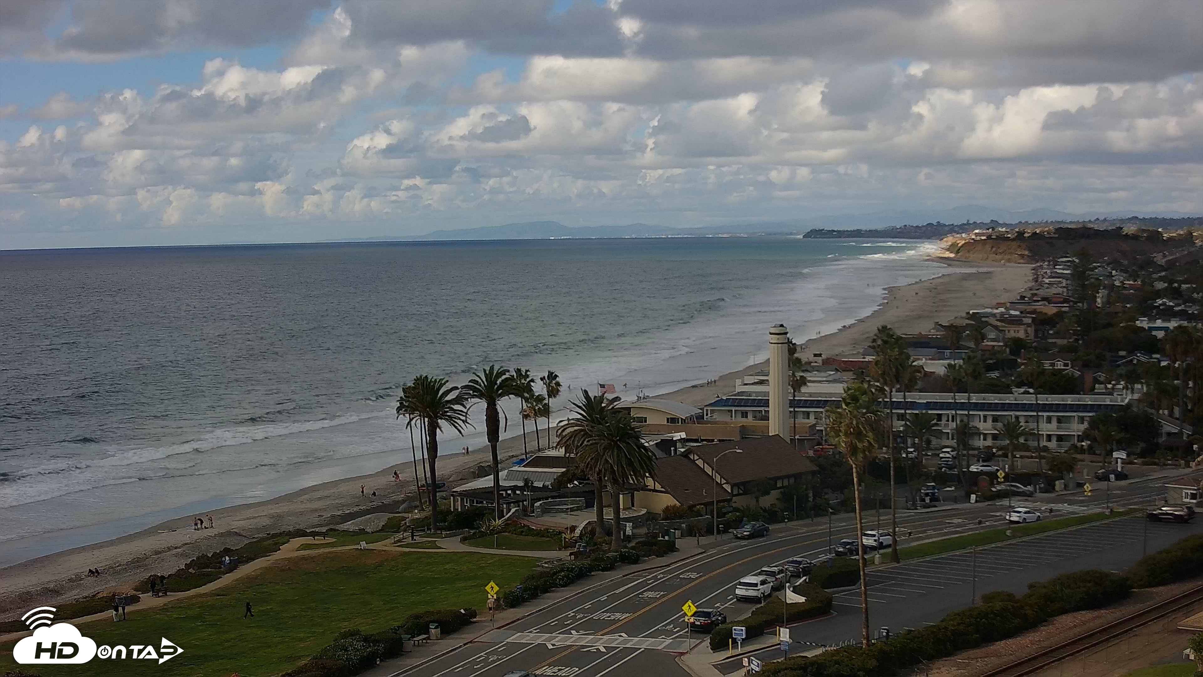 Snapshot of Del Mar Beach Overlook Live Webcam taken Oct 22, 2026, 3:34pm PDT