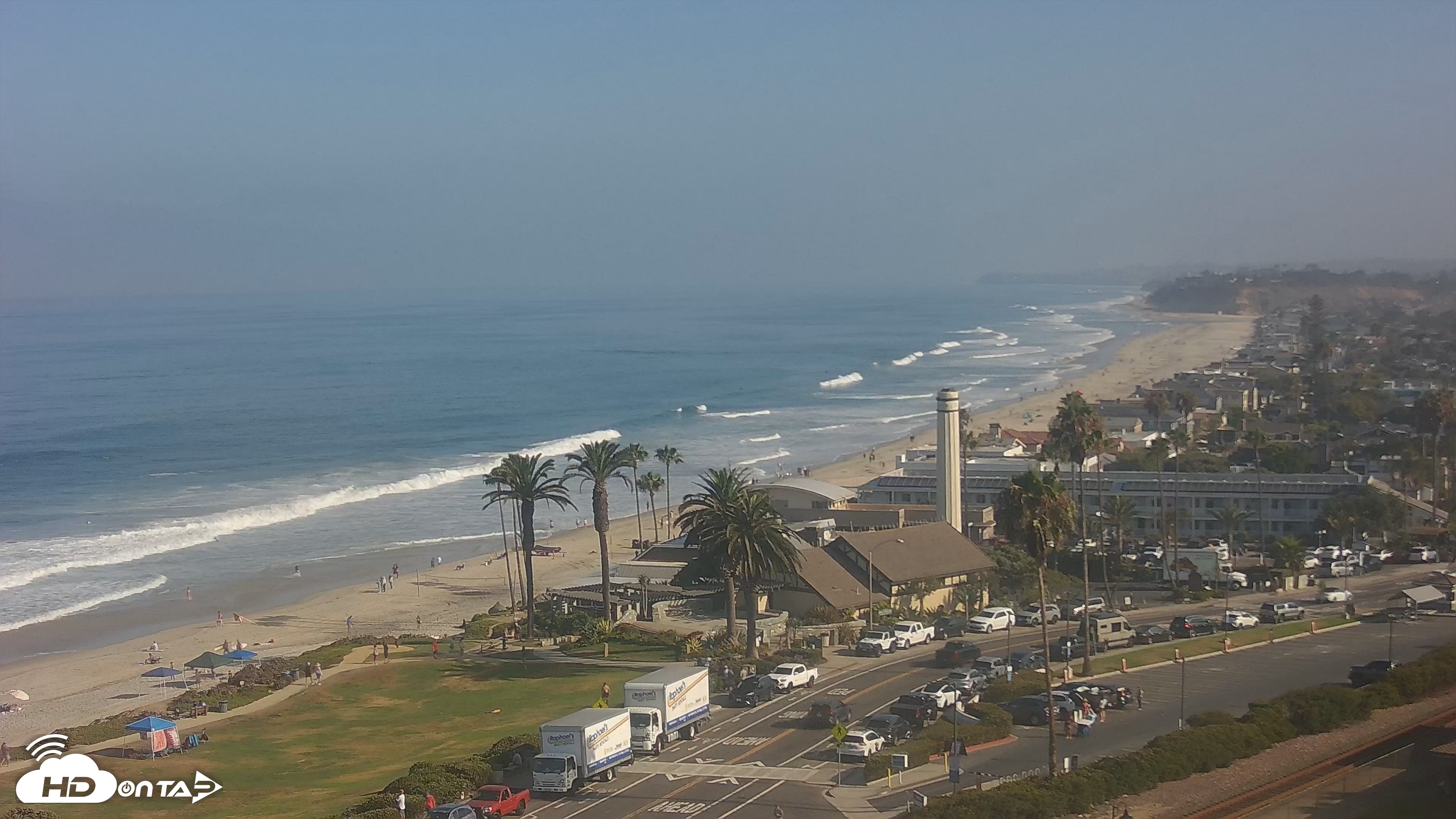 Snapshot of Del Mar Beach Overlook Live Webcam taken Jul 25, 2026, 8:33am PDT