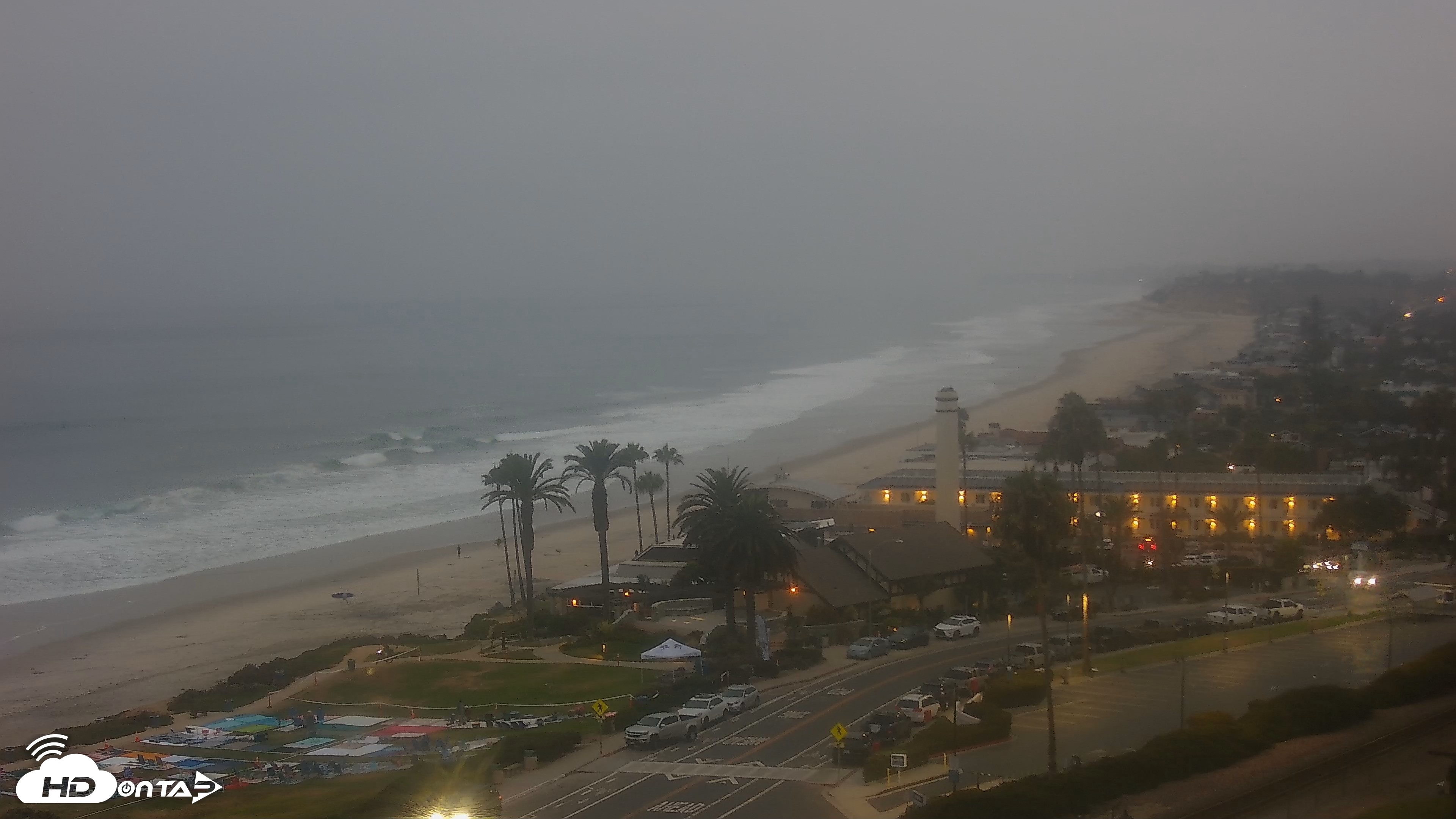 Snapshot of Del Mar Beach Overlook Live Webcam taken Jul 28, 2026, 5:54am PDT