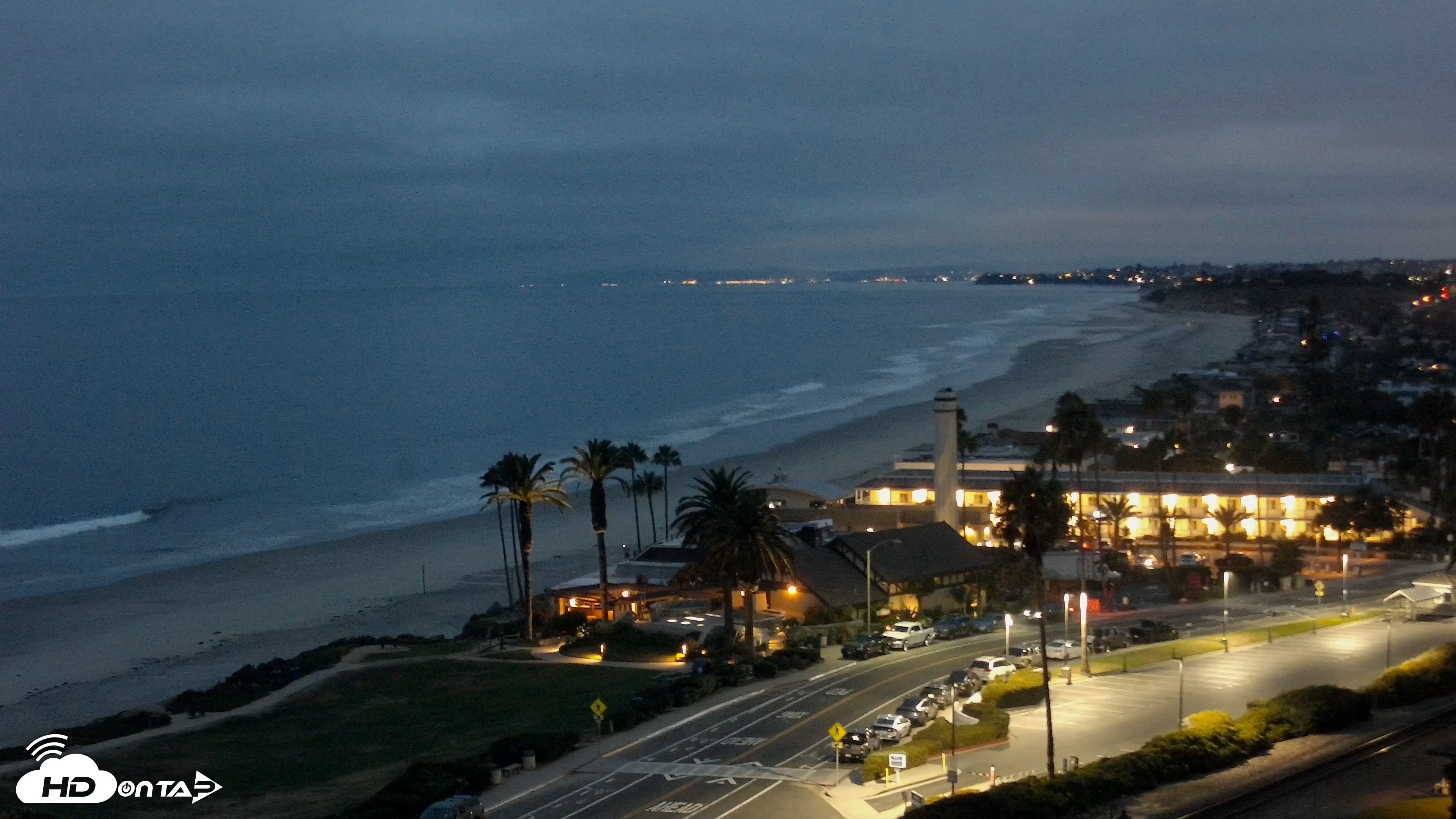 Snapshot of Del Mar Beach Overlook Live Webcam taken Aug 14, 2026, 5:52am PDT