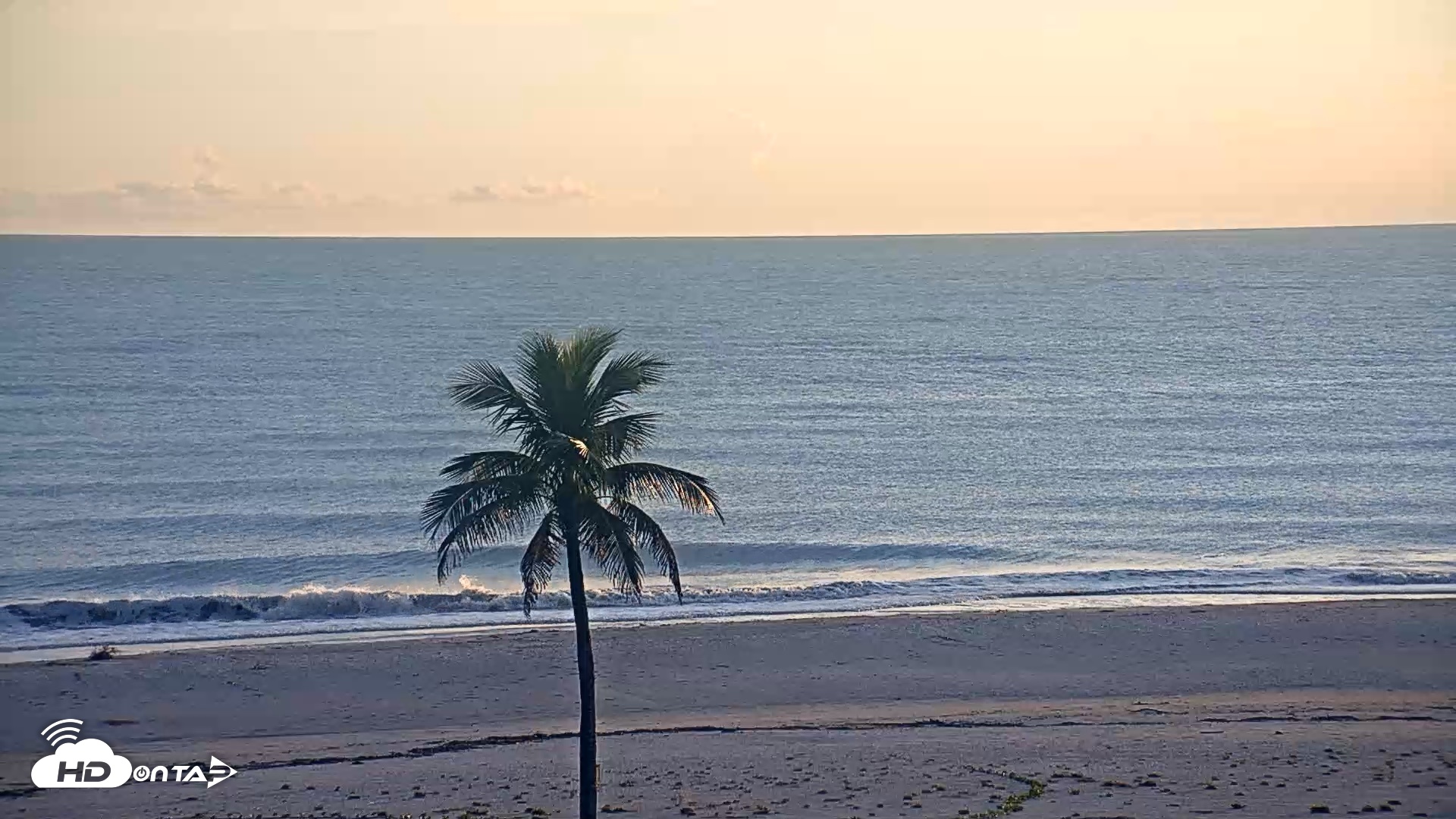 Snapshot of Sanibel Island Flordia Live Webcam taken Oct 11, 2026, 6:46pm EDT