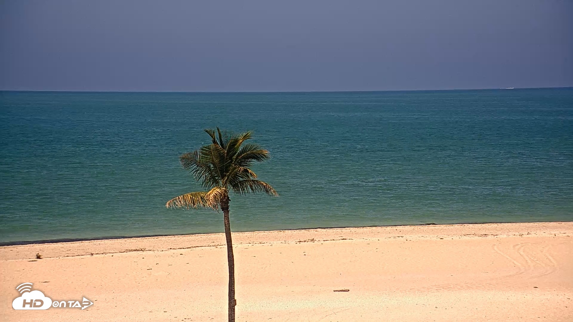 Snapshot of Sanibel Island Flordia Live Webcam taken May 7, 2026, 11:14am EDT