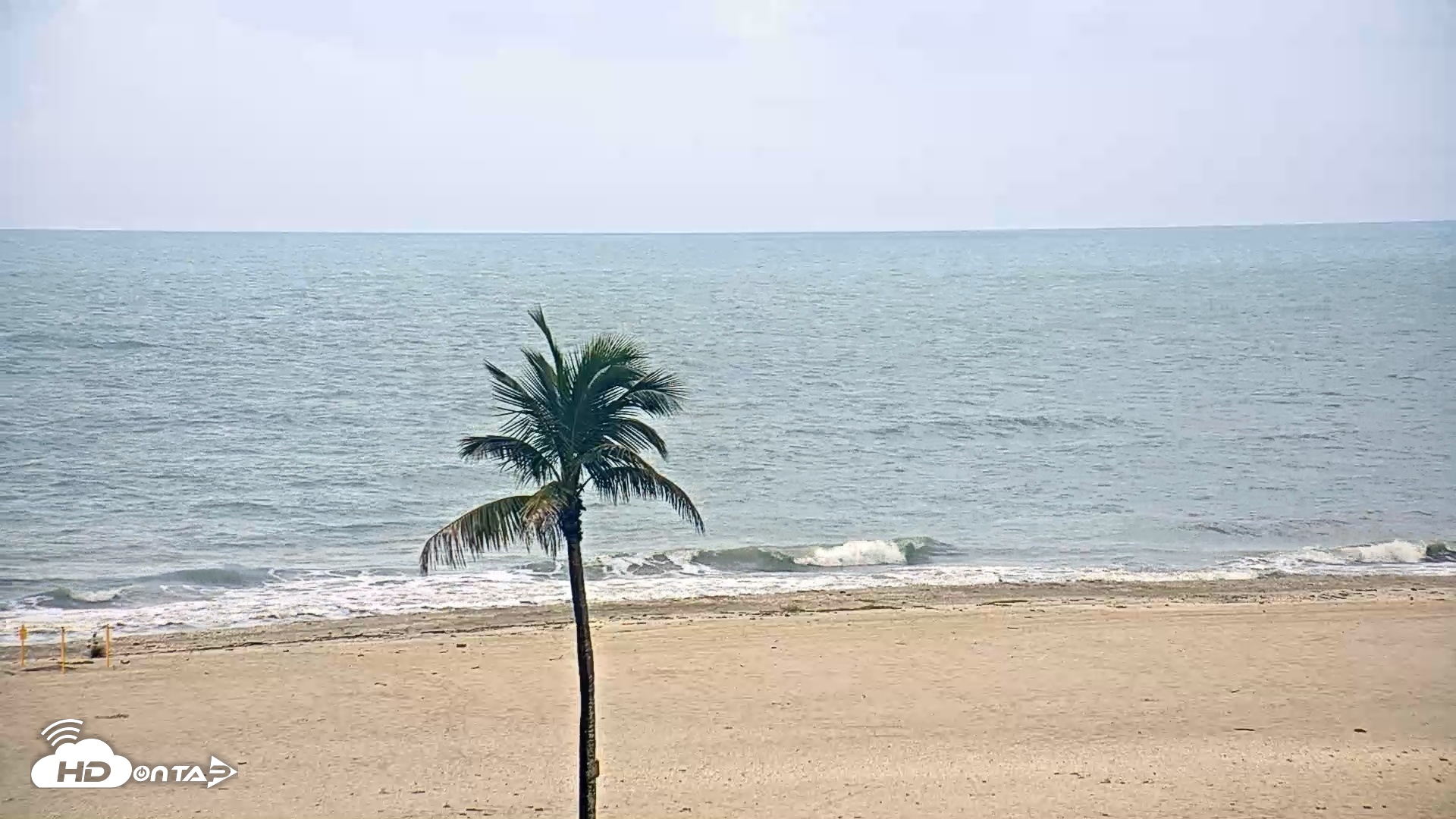 Snapshot of Sanibel Island Flordia Live Webcam taken May 28, 2026, 7:42am EDT