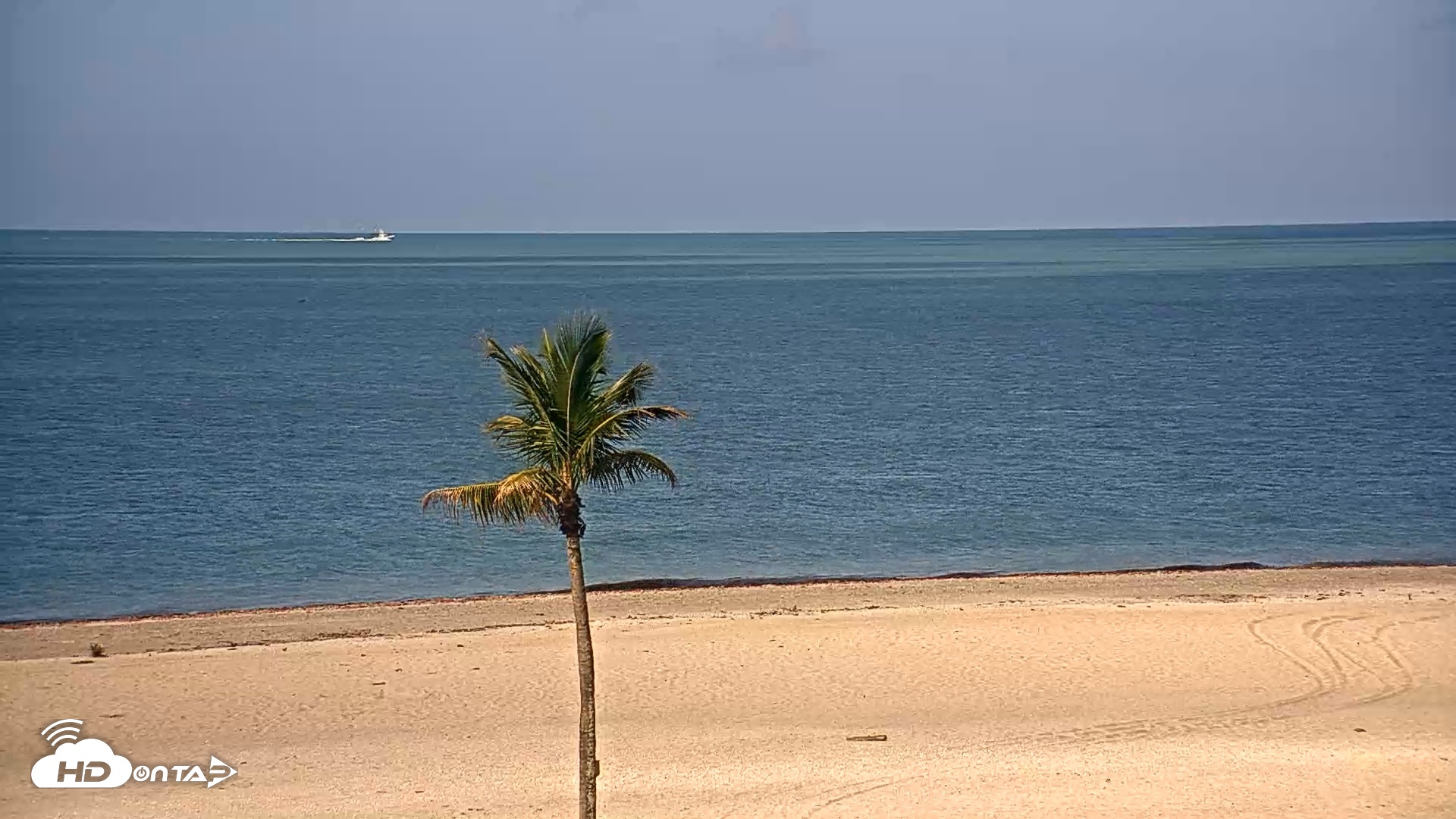 Snapshot of Sanibel Island Flordia Live Webcam taken May 5, 2026, 9:12am EDT