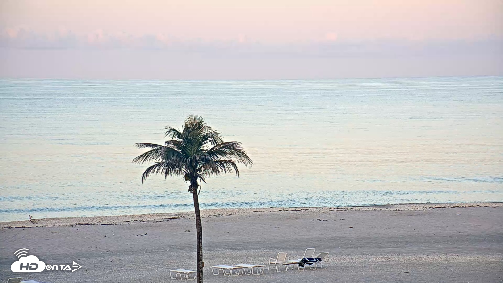 Snapshot of Sanibel Island Flordia Live Webcam taken May 15, 2025, 6:55am EDT