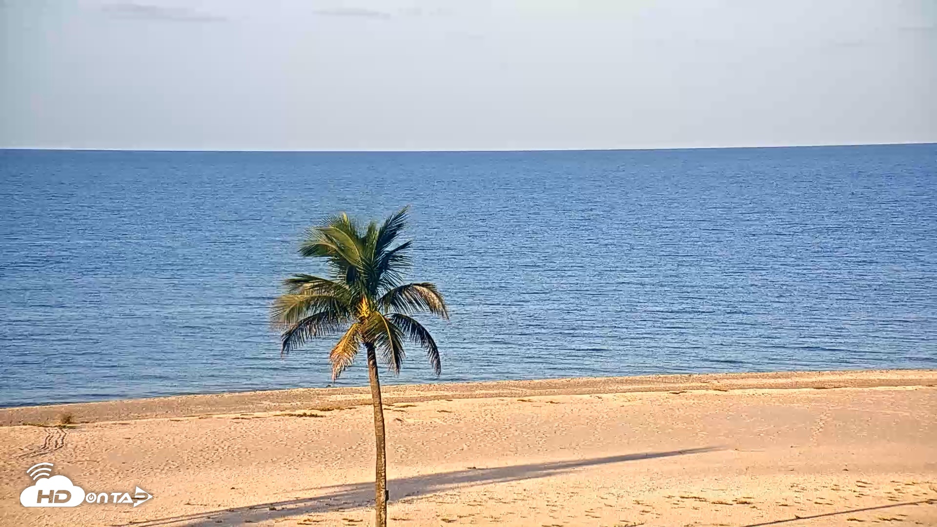 Snapshot of Sanibel Island Flordia Live Webcam taken Aug 18, 2026, 7:45am EDT