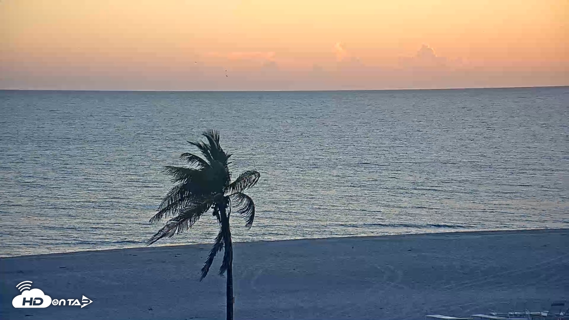 Snapshot of Sanibel Island Flordia Live Webcam taken Oct 22, 2025, 6:50pm EDT