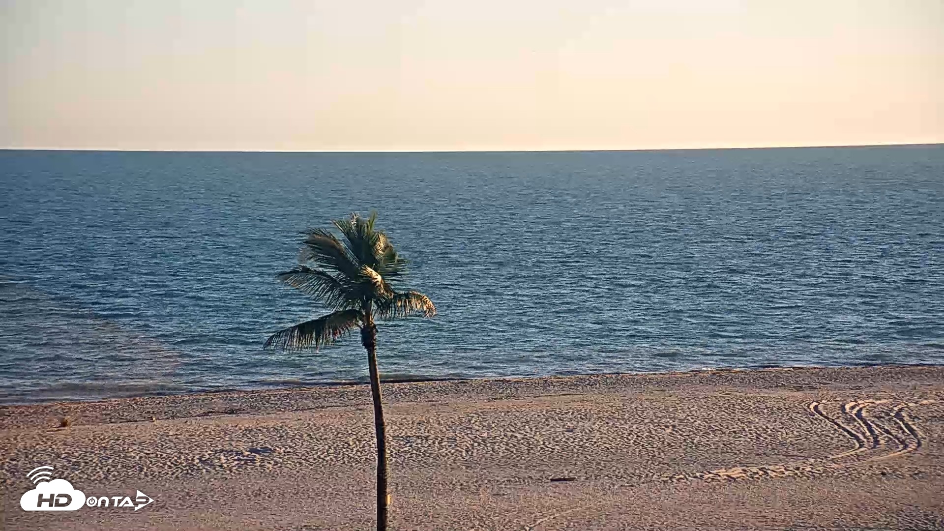 Snapshot of Sanibel Island Flordia Live Webcam taken May 6, 2026, 7:20pm EDT