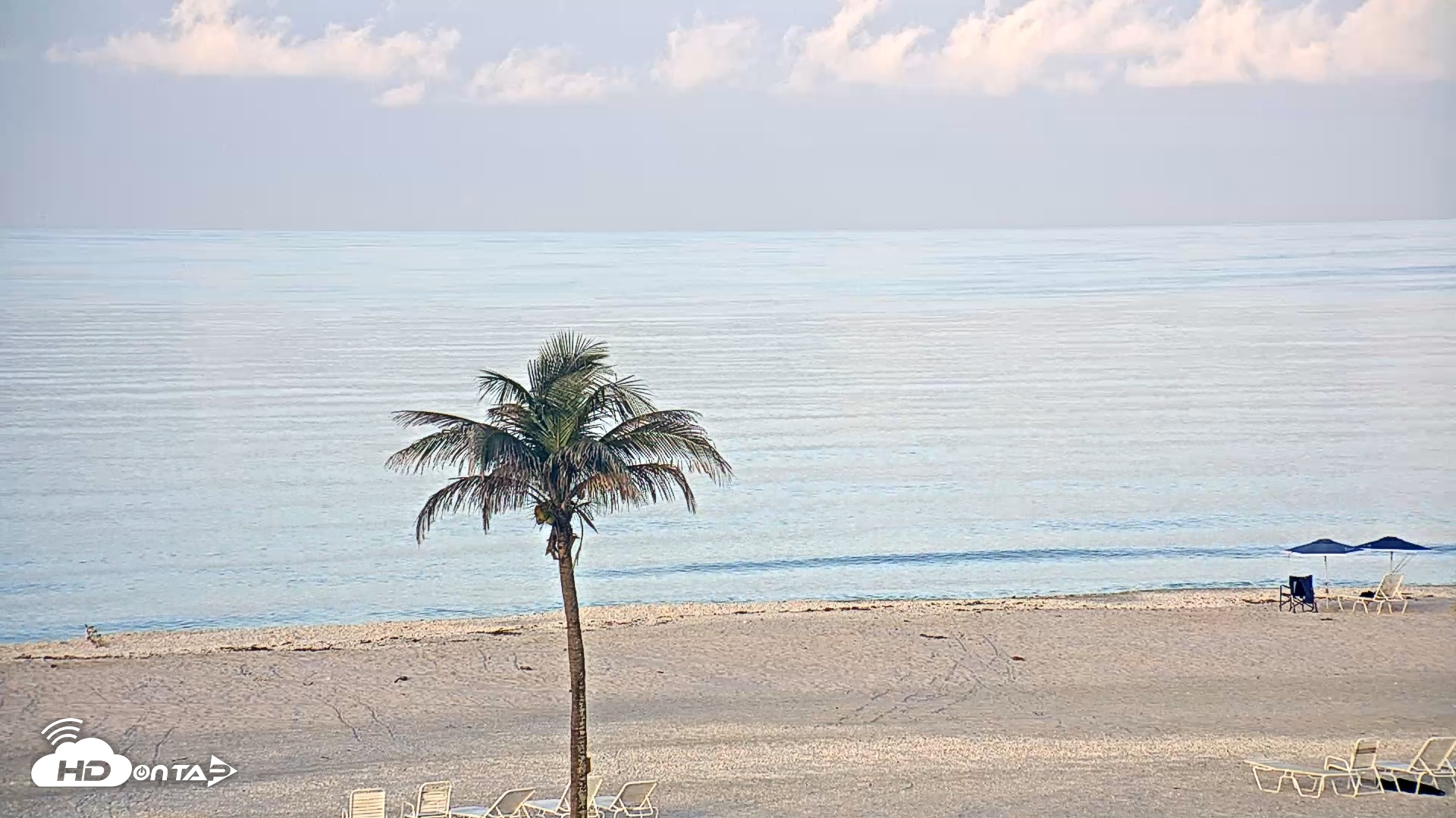 Snapshot of Sanibel Island Flordia Live Webcam taken May 18, 2025, 7:21am EDT
