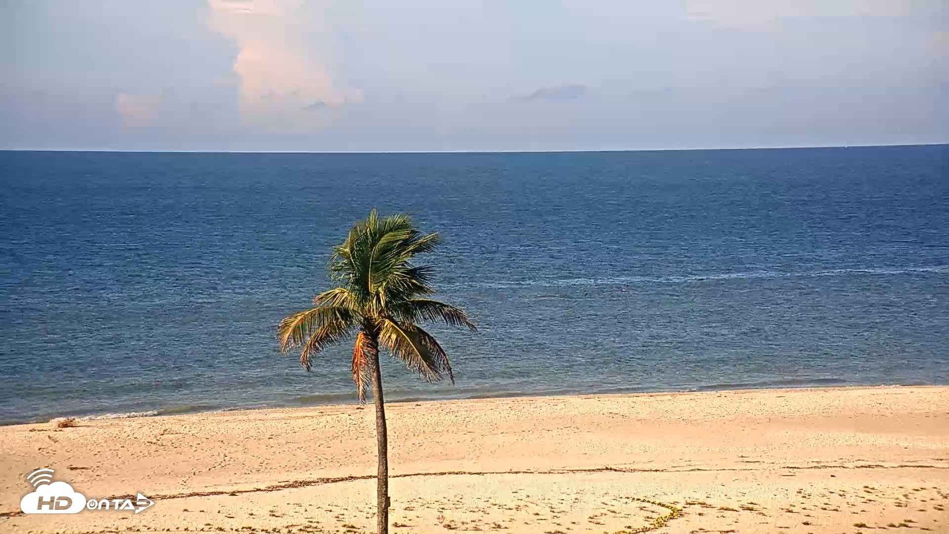 Snapshot of Sanibel Island Flordia Live Webcam taken Oct 16, 2026, 8:57am EDT