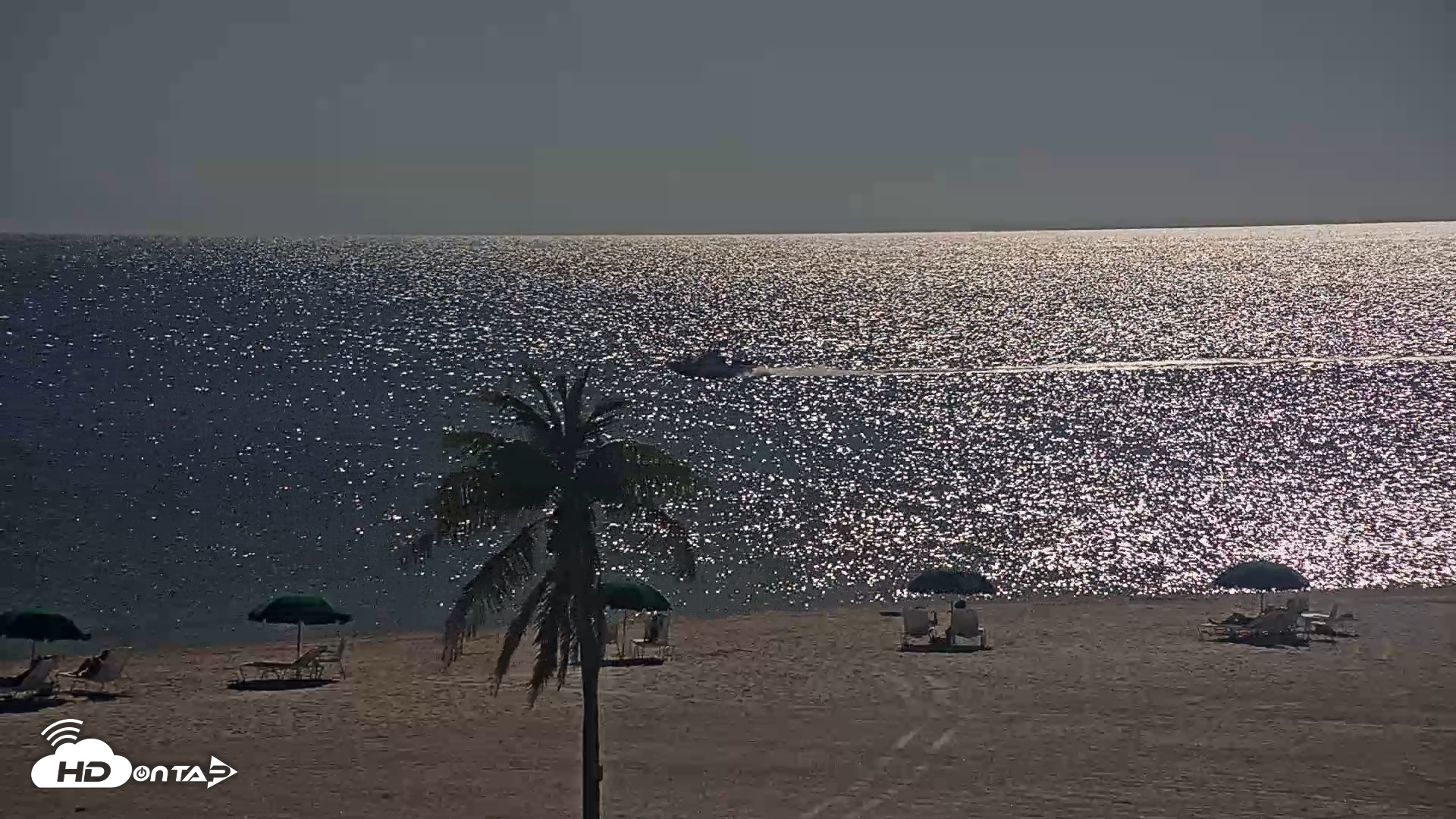 Snapshot of Sanibel Island Flordia Live Webcam taken Oct 14, 2025, 4:10pm EDT