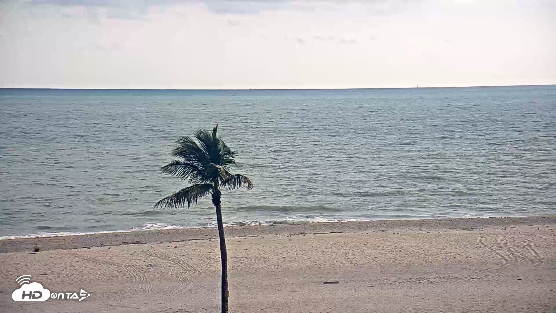 Snapshot of Sanibel Island Flordia Live Webcam taken May 13, 2026, 6:28pm EDT