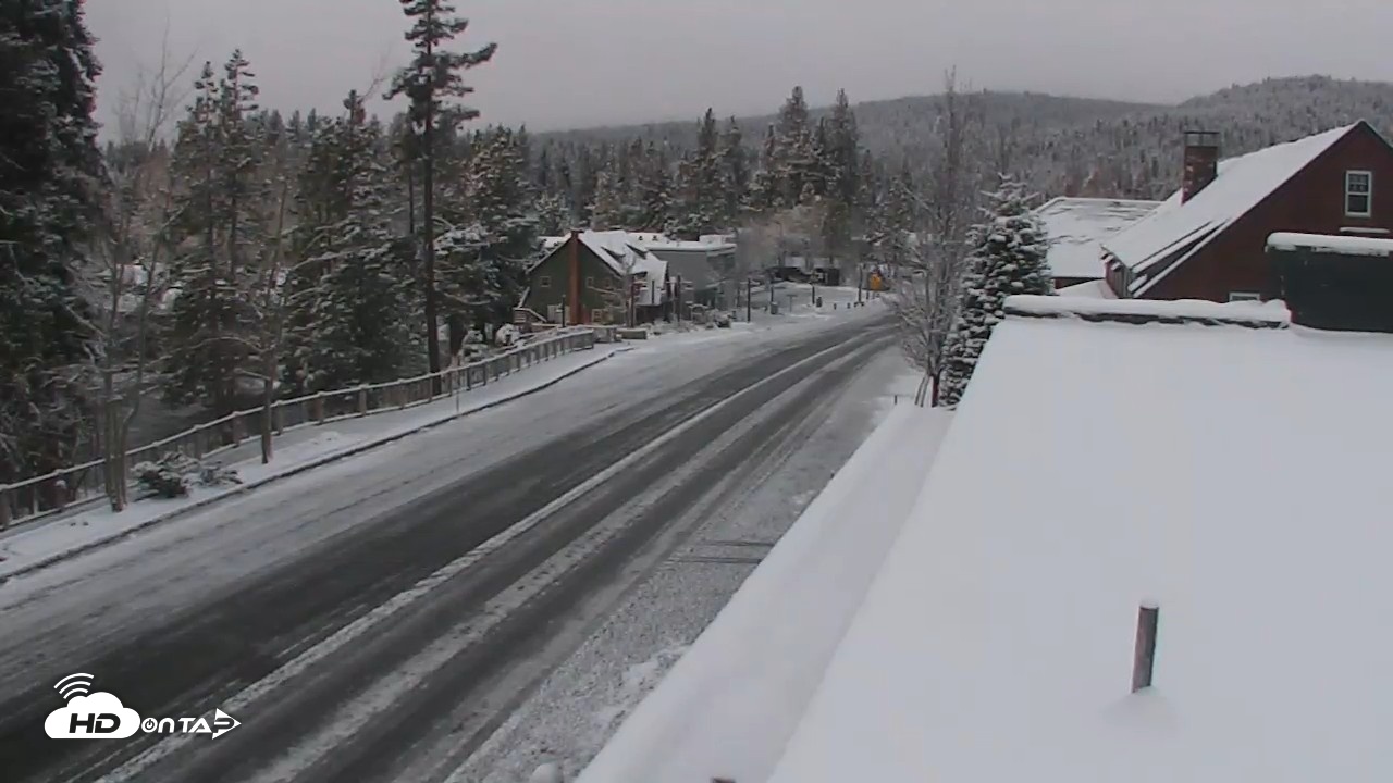 Snapshot of Cobblestone Center - Tahoe City Live Webcam taken Apr 22, 2026, 6:36am PDT
